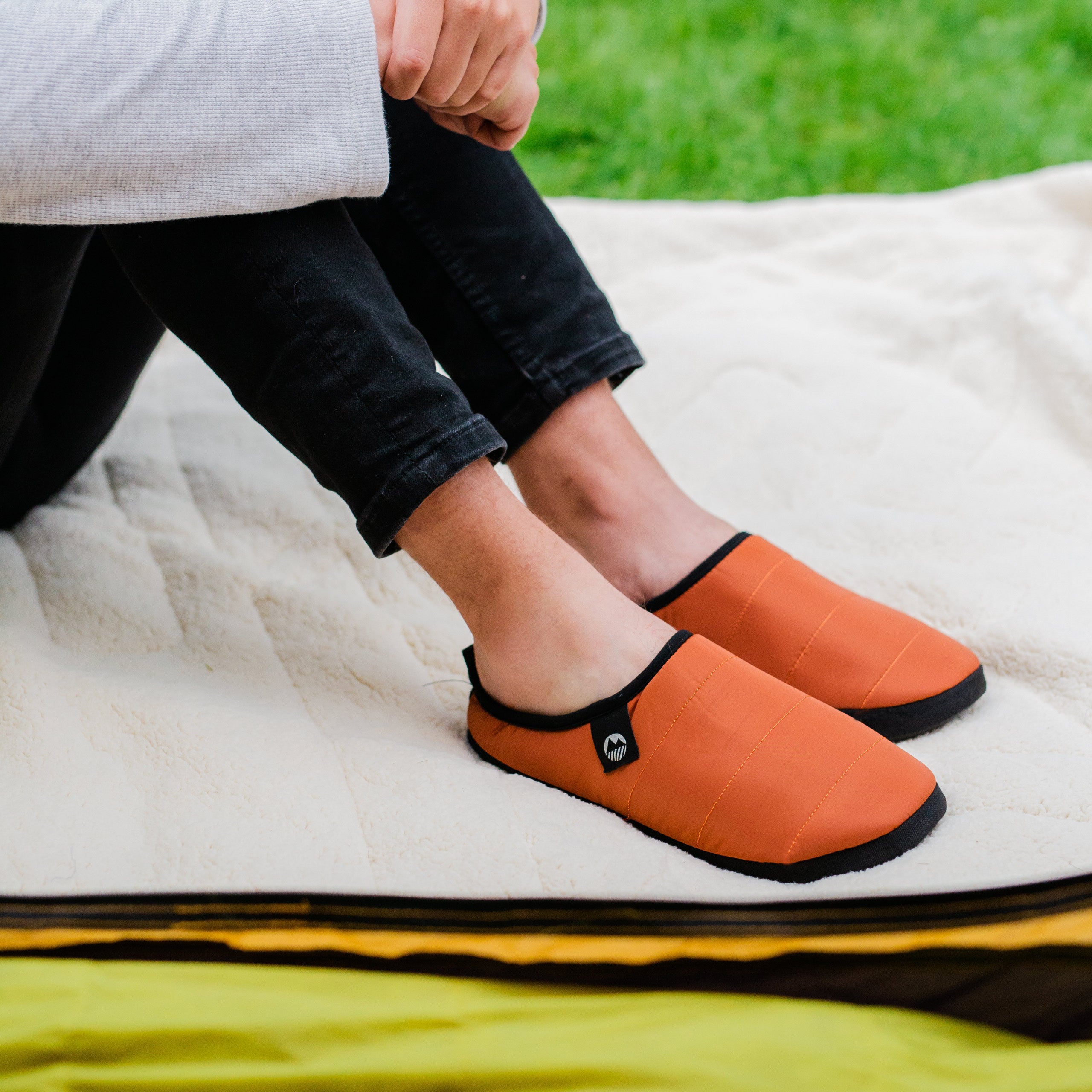 Men's Ultra Warm Tent Slippers - Cozy Winter Indoor/Outdoor House Shoes for Camping, Hiking & Home Comfort
