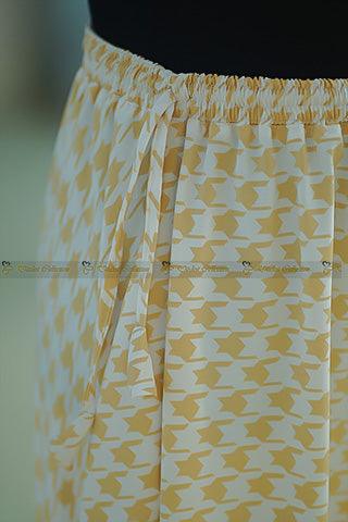 Elegant Long Ivory White Skirt for Women - Perfect for Weddings, Parties & Casual Outfits