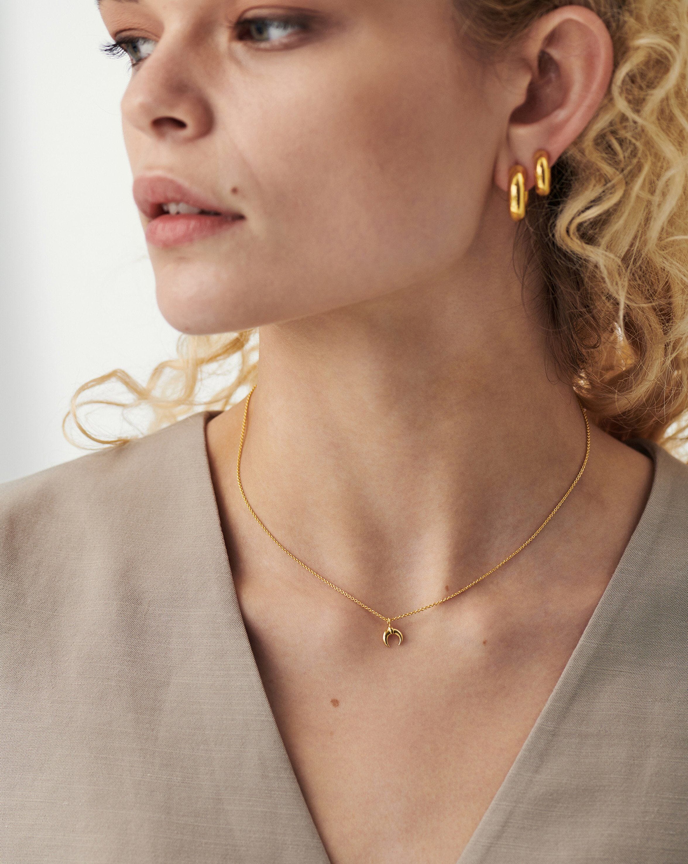 Lucy Williams Tiny Horn Necklace - Dainty Gold Horn Pendant for Women, Minimalist Jewelry Gift for Her | Perfect for Everyday Wear, Layering & Special Occasions