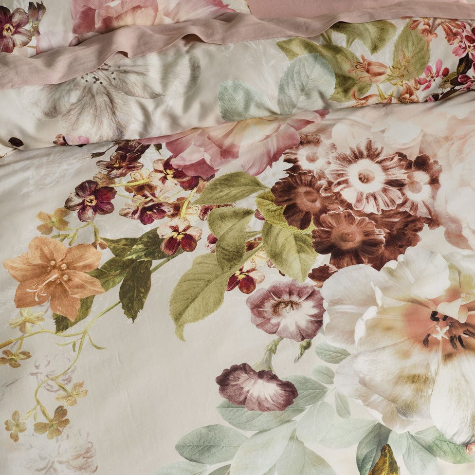 Linen House Evelyn Quilt Cover Set - Premium Cotton Bedding Set for Queen Size Bed - Soft & Breathable Duvet Cover with Pillowcases - Perfect for Master Bedroom, Guest Room & Luxury Hotels