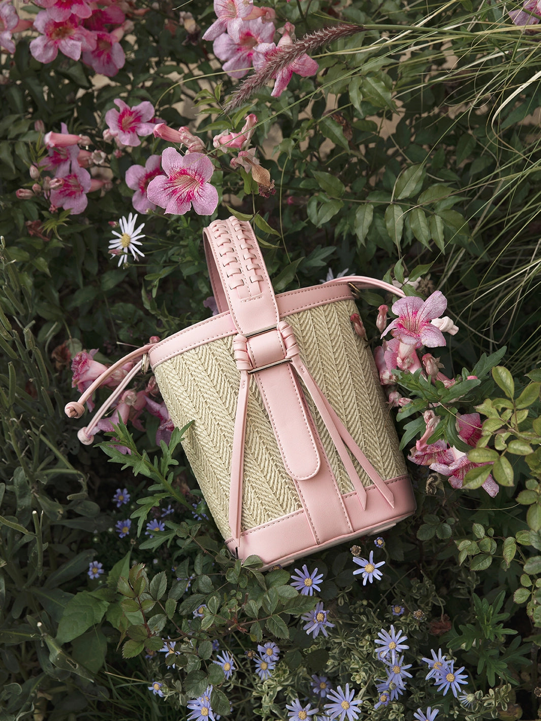 Stylish Marina Raffia Straw Bucket Bag for Women - Summer Beach Tote, Boho Chic Handbag for Travel, Shopping & Outdoor Activities