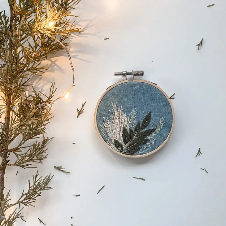 DIY Pampas Grass Embroidery Kit for Beginners - Complete Embroidery Set with Hoop, Thread & Needles - Home Decor & Wall Art Craft Project