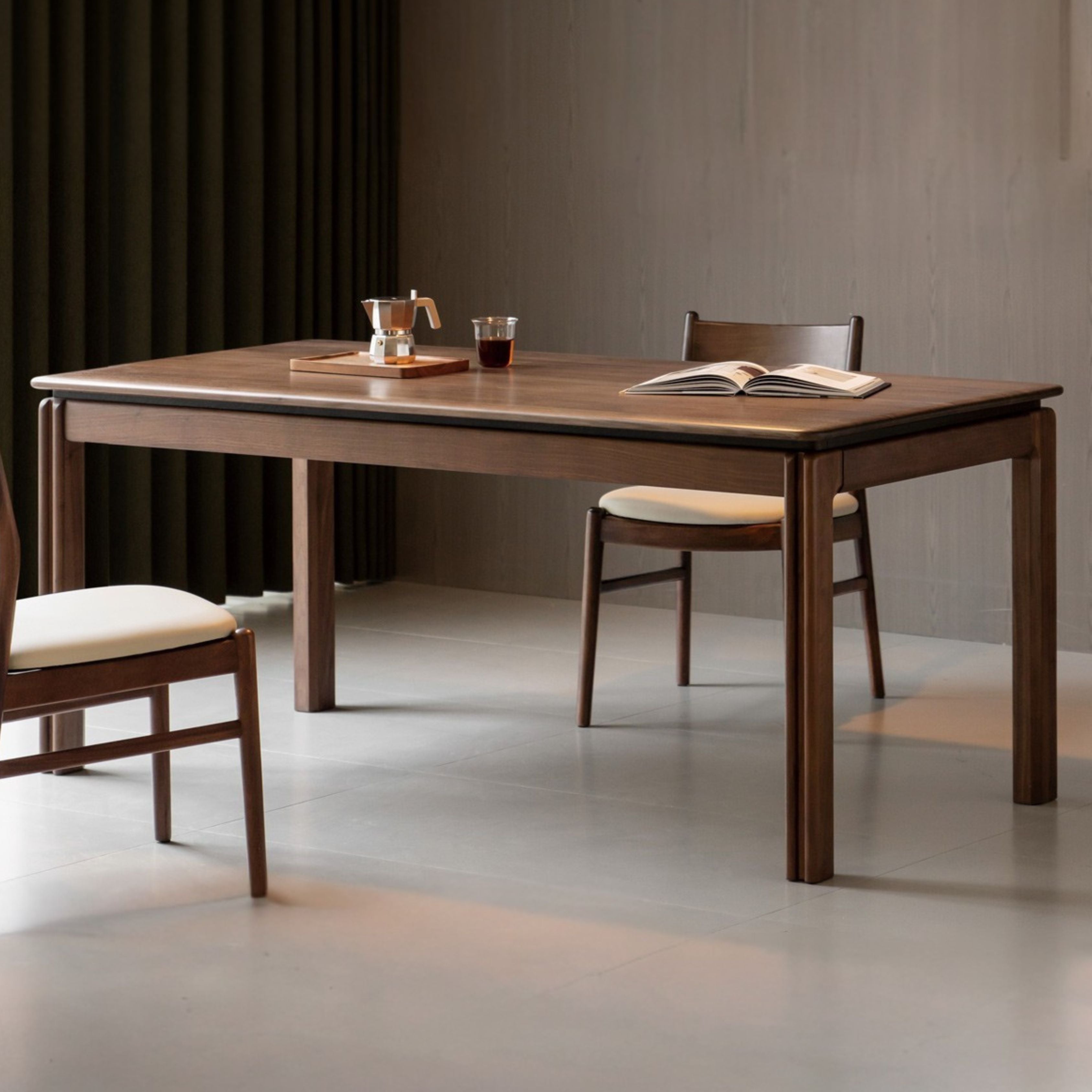 Solid Oak Wood Dining Table - Light Luxury Modern Design for Dining Room, Kitchen, or Open Space - Perfect for Family Gatherings & Dinner Parties
