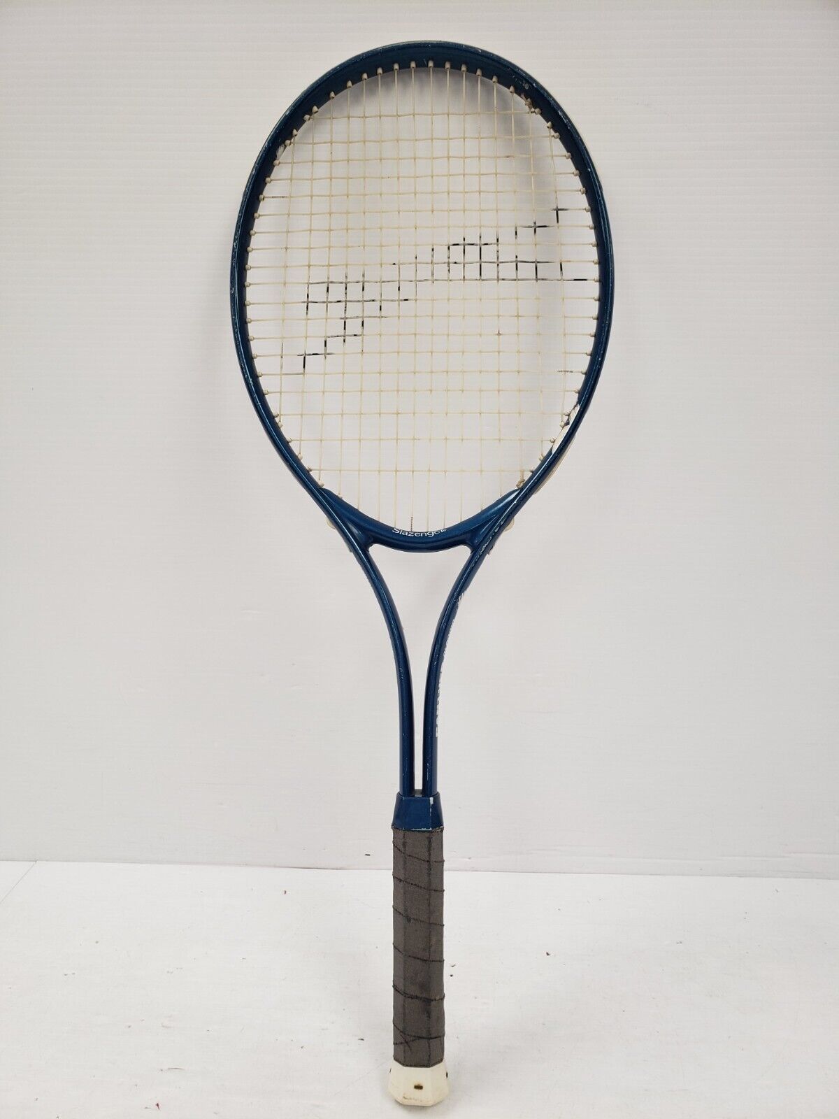 Slazenger Panther Series Tennis Racquet - Lightweight & Durable for Men & Women - Perfect for Beginners & Intermediate Players - Ideal for Training, Matches & Recreational Play