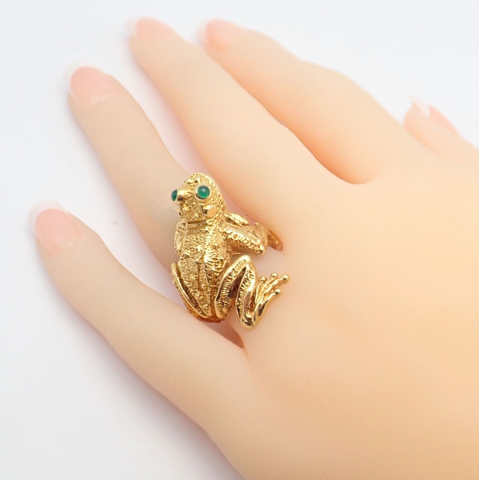 Authentic 18k Yellow Gold Frog Emerald Ring by Kurt Wayne - Elegant Jewelry Gift for Women, Perfect for Birthdays, Anniversaries & Special Occasions