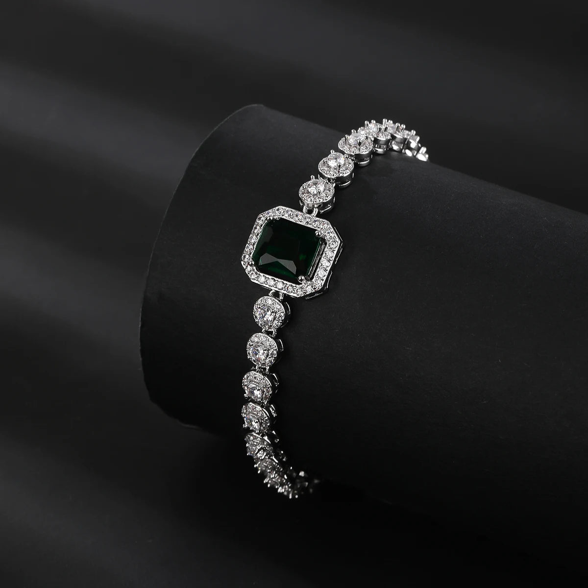 Luxury Shiny Cubic Zirconia Square Tennis Chain Bracelet for Women - Elegant Wedding, Party & Evening Jewelry Accessory - Perfect for Bridal, Anniversary Gifts & Special Occasions