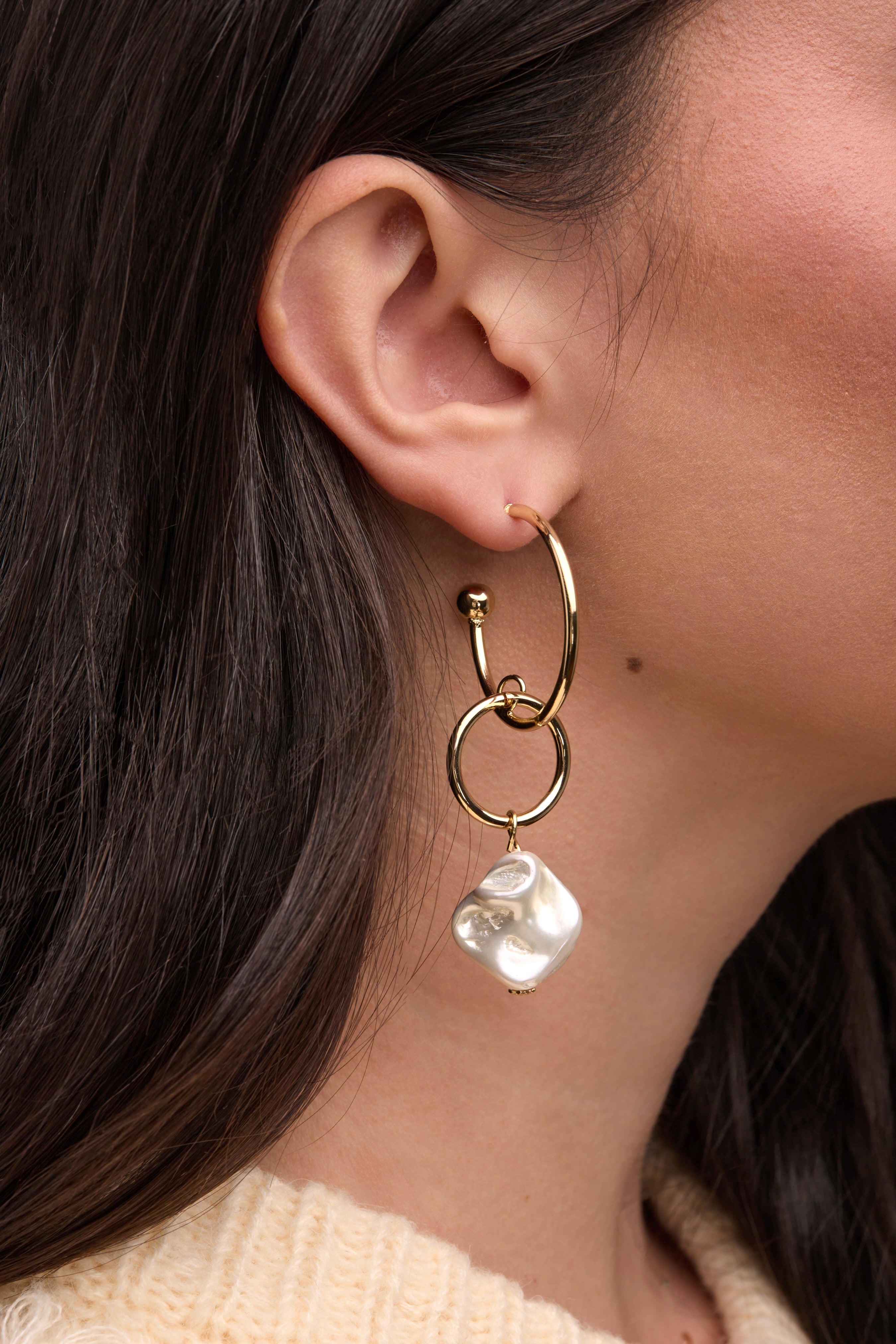Stylish Pearl Multi Hoop Earrings for Women - Trendy Layered Dangle Earrings for Party, Wedding & Everyday Wear