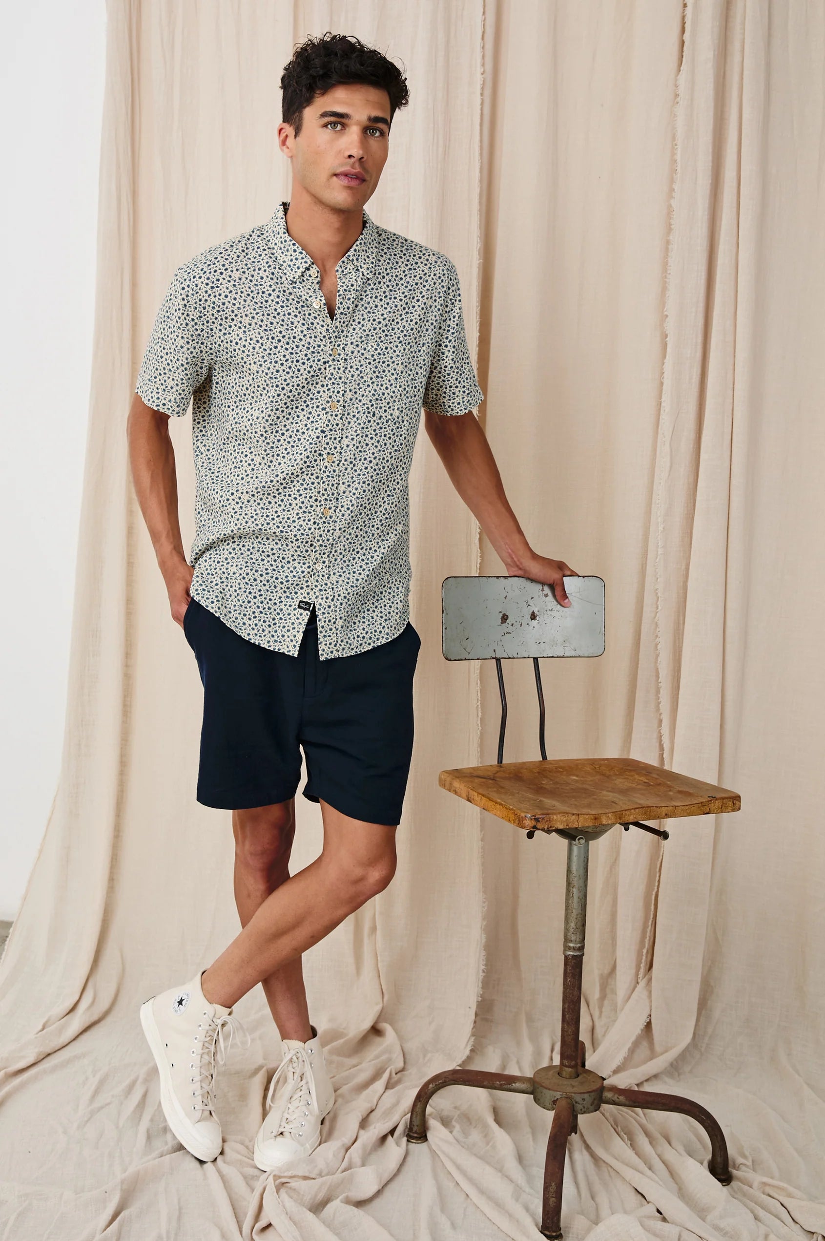 Stylish Carson Shirt in Autumn Daisy Ocean Print - Perfect for Casual Outings, Office Wear & Fall Fashion | Trendy Floral Button-Up Shirt for Men & Women