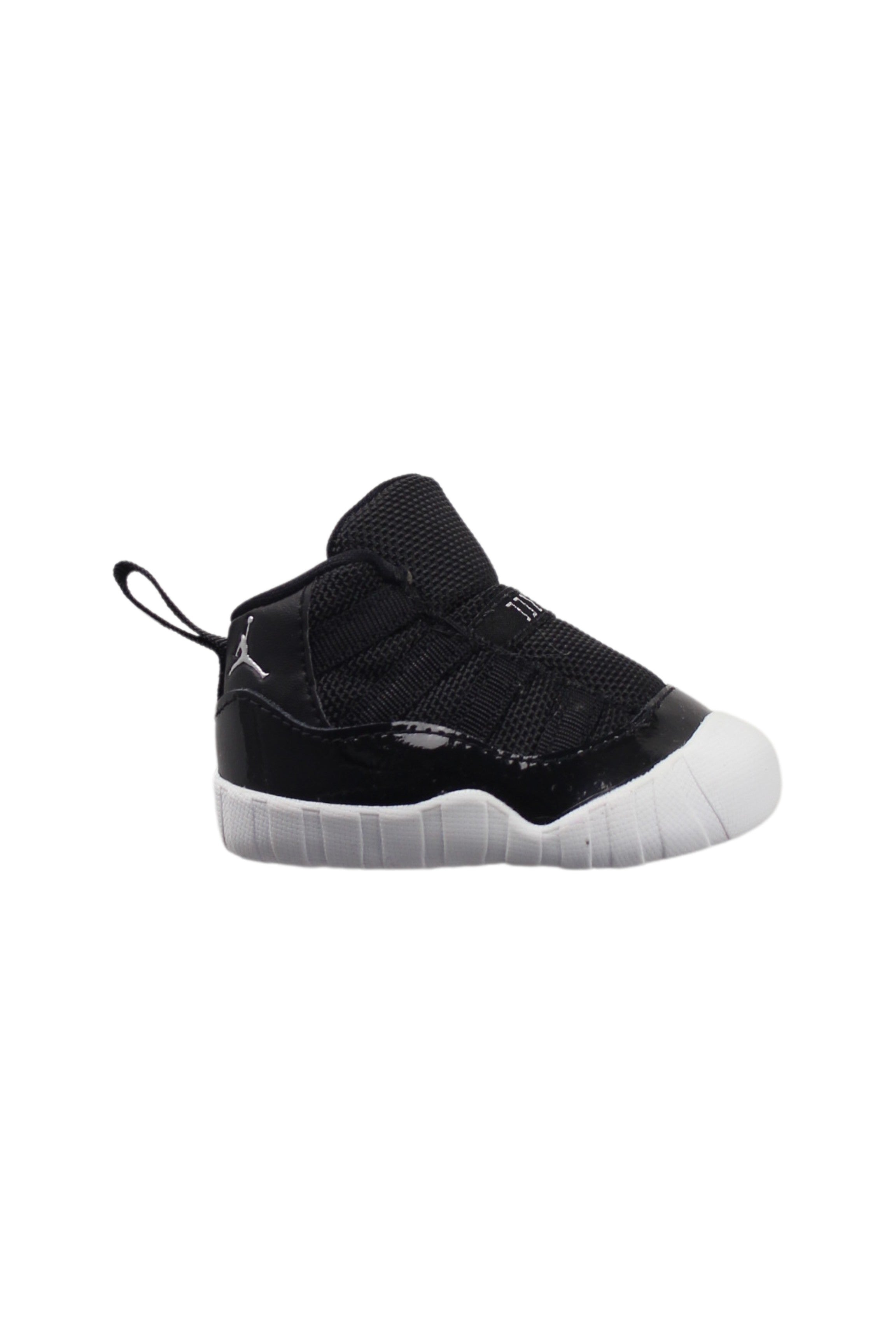 Air Jordan Slip-On Sneakers Size EU 17 - Comfortable Men's Basketball Shoes for Casual Wear & Street Style