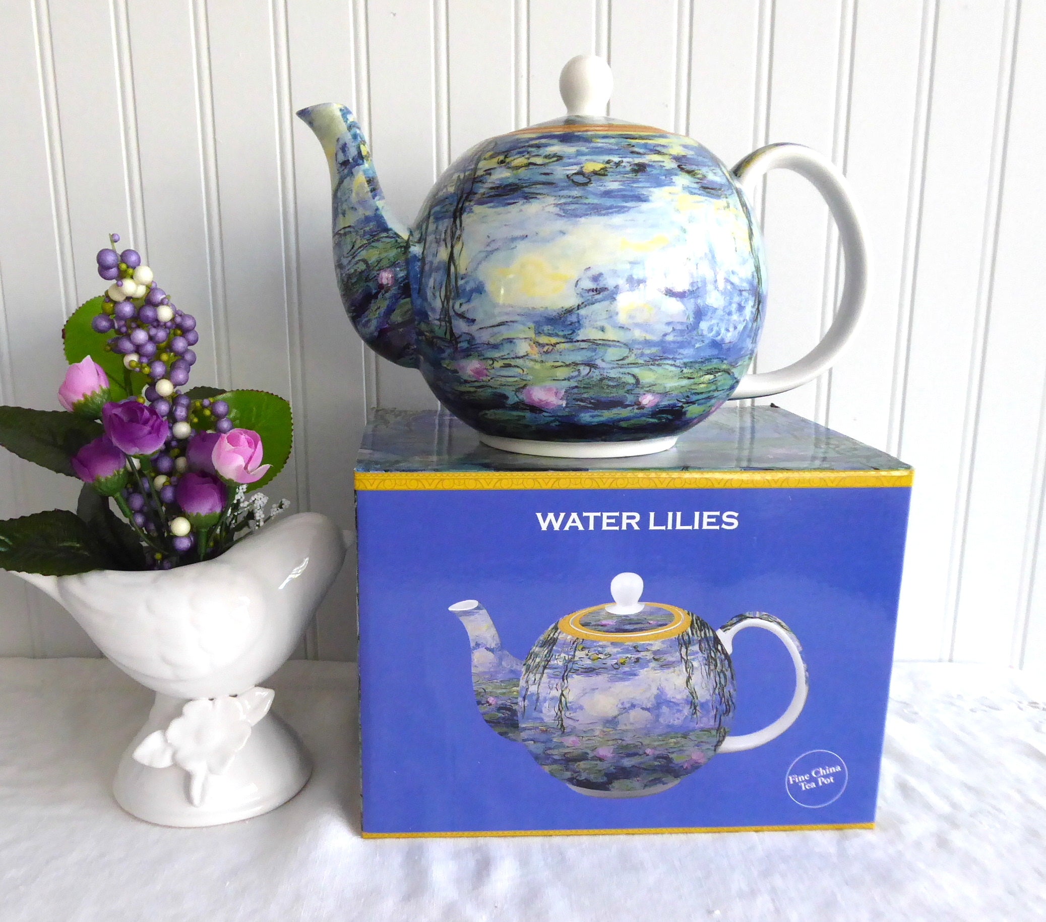 Monet Water Lilies Teapot - 40oz (6 Cups) Blue Ceramic Teapot with Gift Box - Inspired by Claude Monet's Paintings - Perfect for Afternoon Tea, Bridal Showers & French-Themed Decor