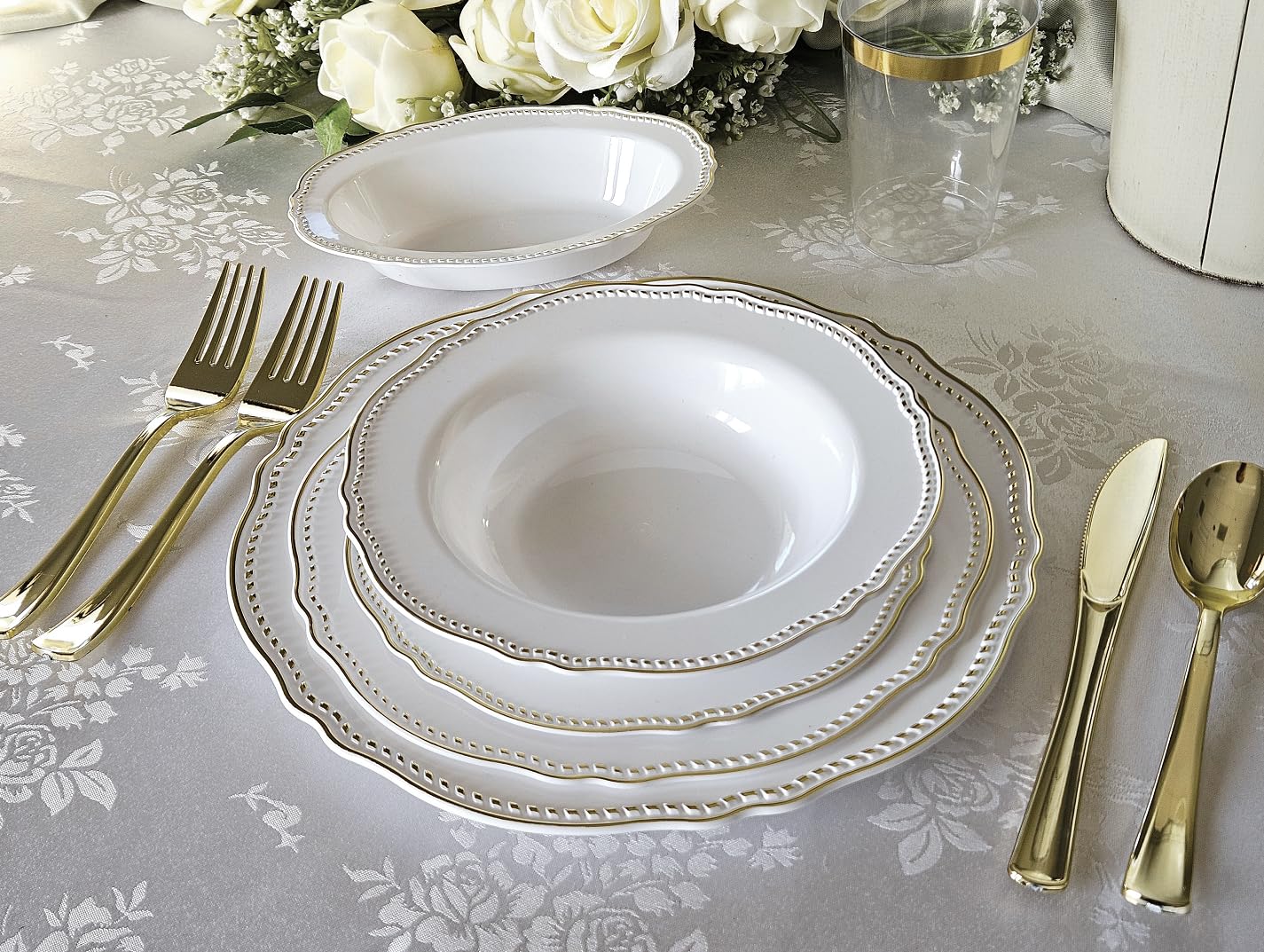 240-Pack Premium Heavyweight Disposable Plastic Plates - 7.5