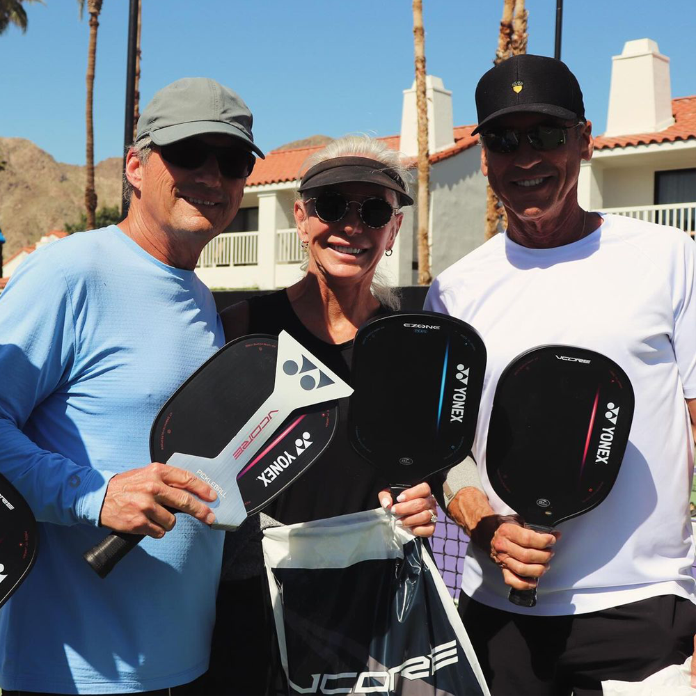 Yonex Vcore Midweight Pickleball Paddle - Carbon Fiber Surface for Power & Control - USAPA Approved - Perfect for Competitive Play & Recreational Games (Black)