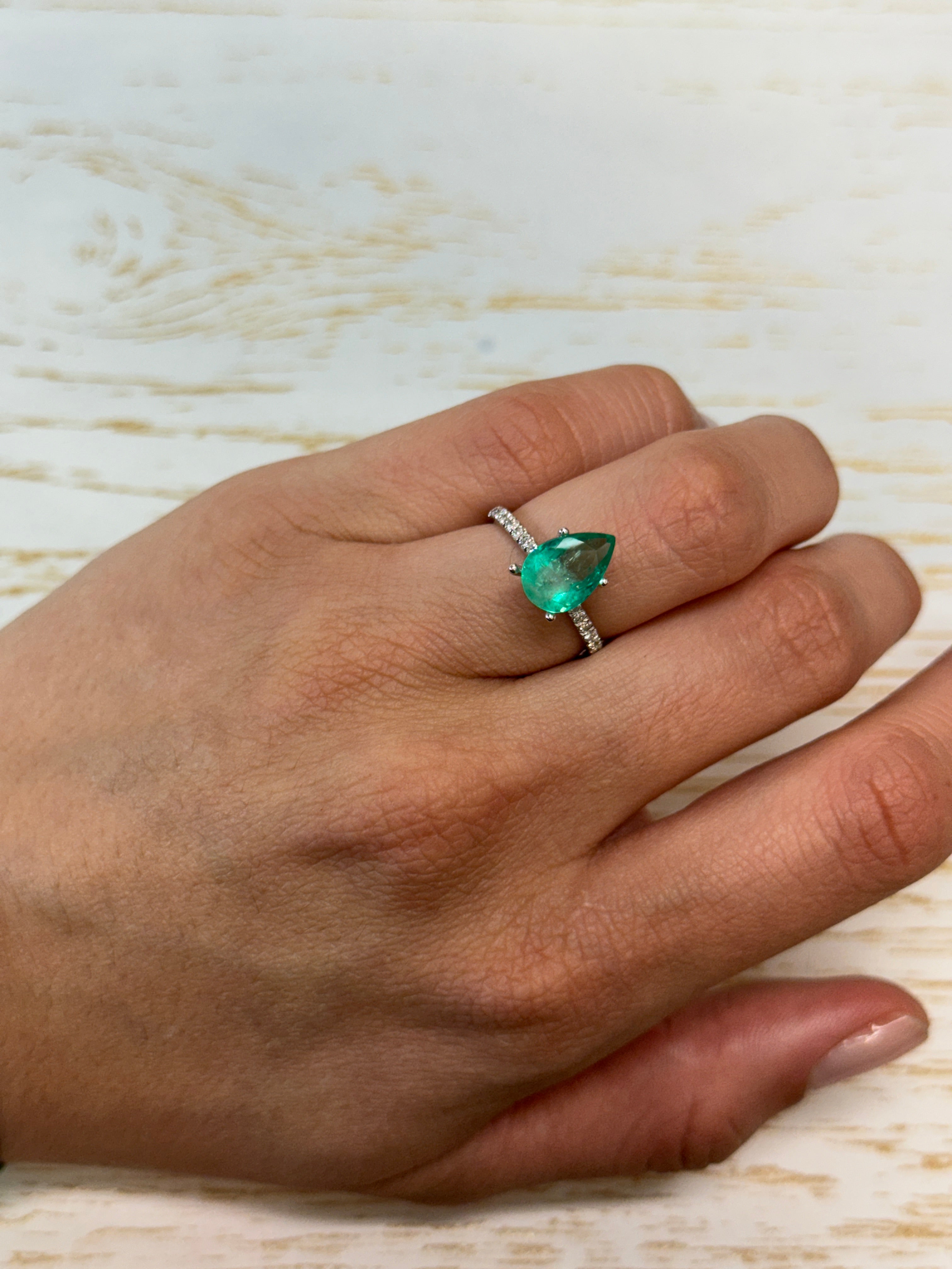 2.68 Carat 11x8mm Natural Colombian Loose Emerald Pear Cut Gemstone for Jewelry Making & Engagement Rings