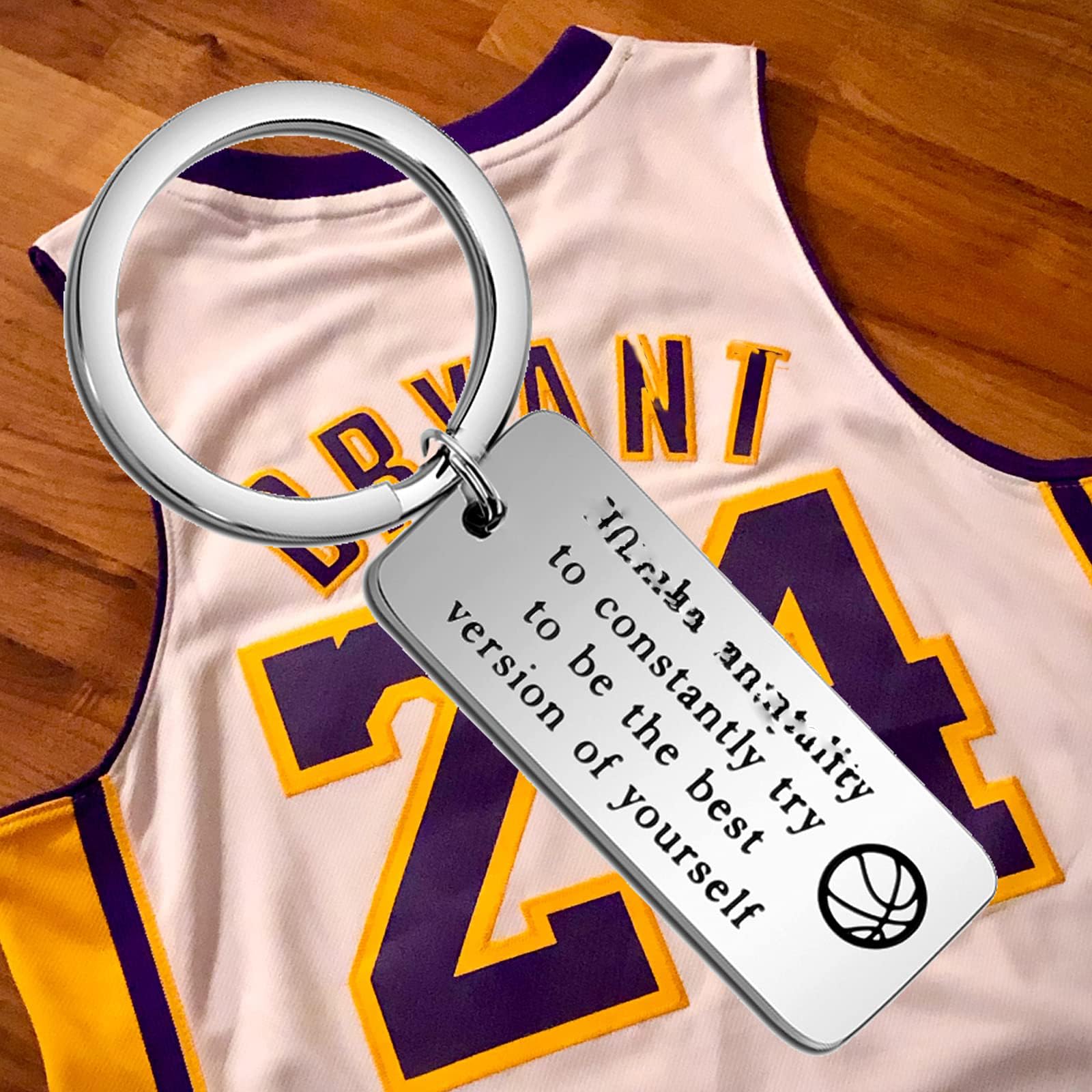 Basketball Star Keychain - Inspirational Basketball Gift for Fans, Players & Coaches - Perfect for Game Days, Training & Memorial Souvenirs