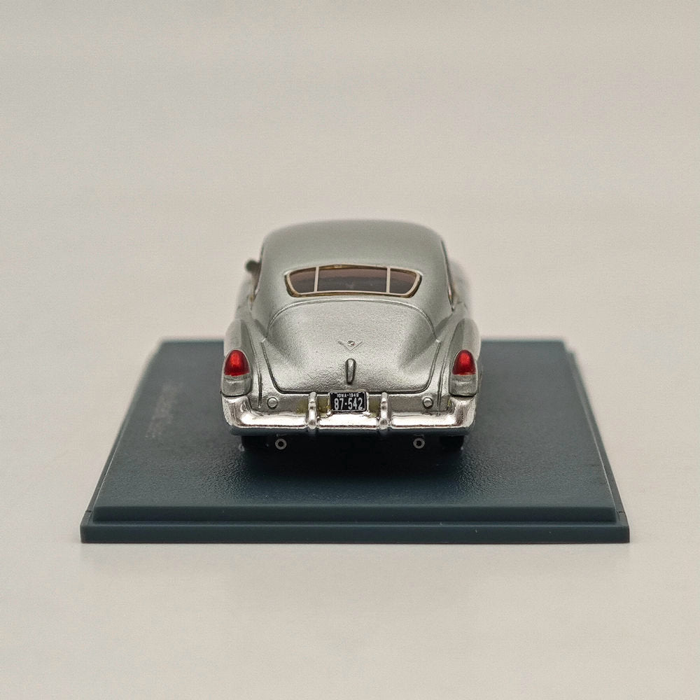 1/87 NEO SCALE MODELS Cadillac Series 62 Sedanet Coupe Silver Resin Car - Limited Edition Collectible Diecast Model for Display, Gifts & Car Enthusiasts