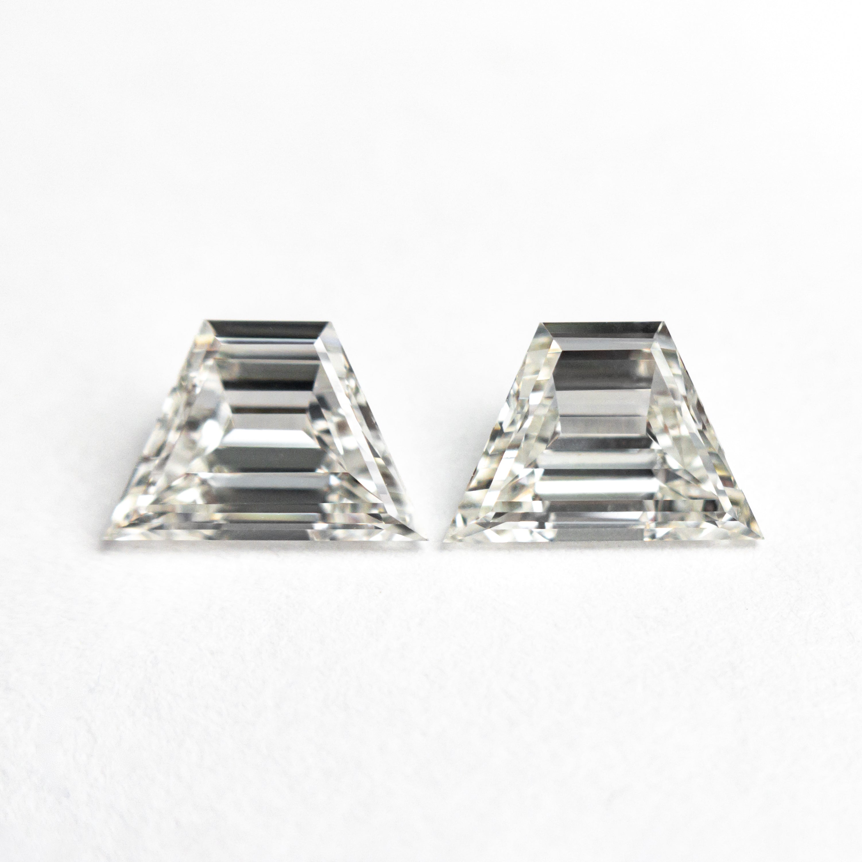 1.02cttw VVS G H Trapezoid Step Cut Diamond Matching Pair (6.75x4.61x2.29mm & 6.81x4.64x2.38mm) - Perfect for Engagement Rings & Anniversary Jewelry