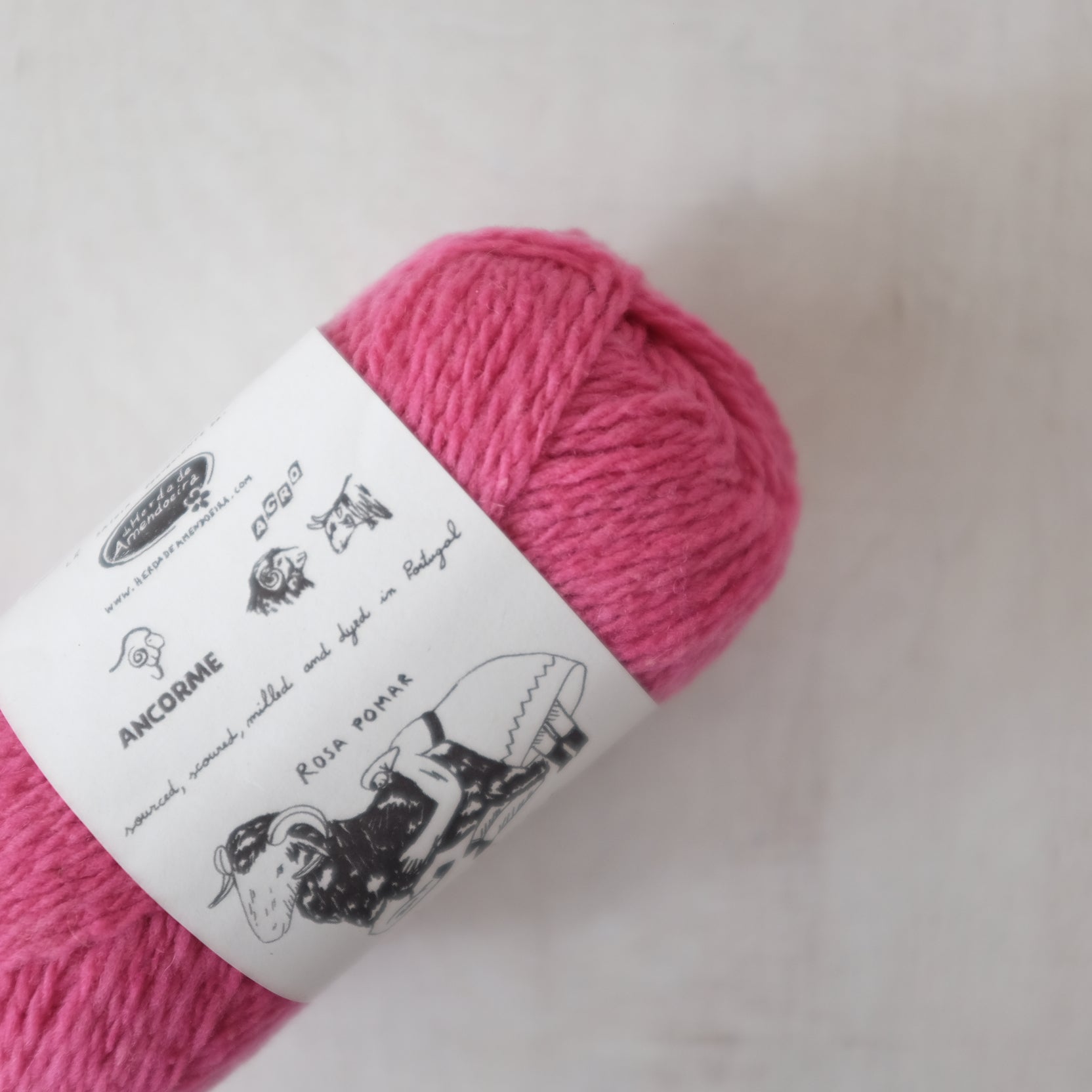 Retrosaria Brusca - Premium Handmade Yarn & Knitting Supplies for DIY Craft Projects | Perfect for Knitting, Crocheting, and Home Decor