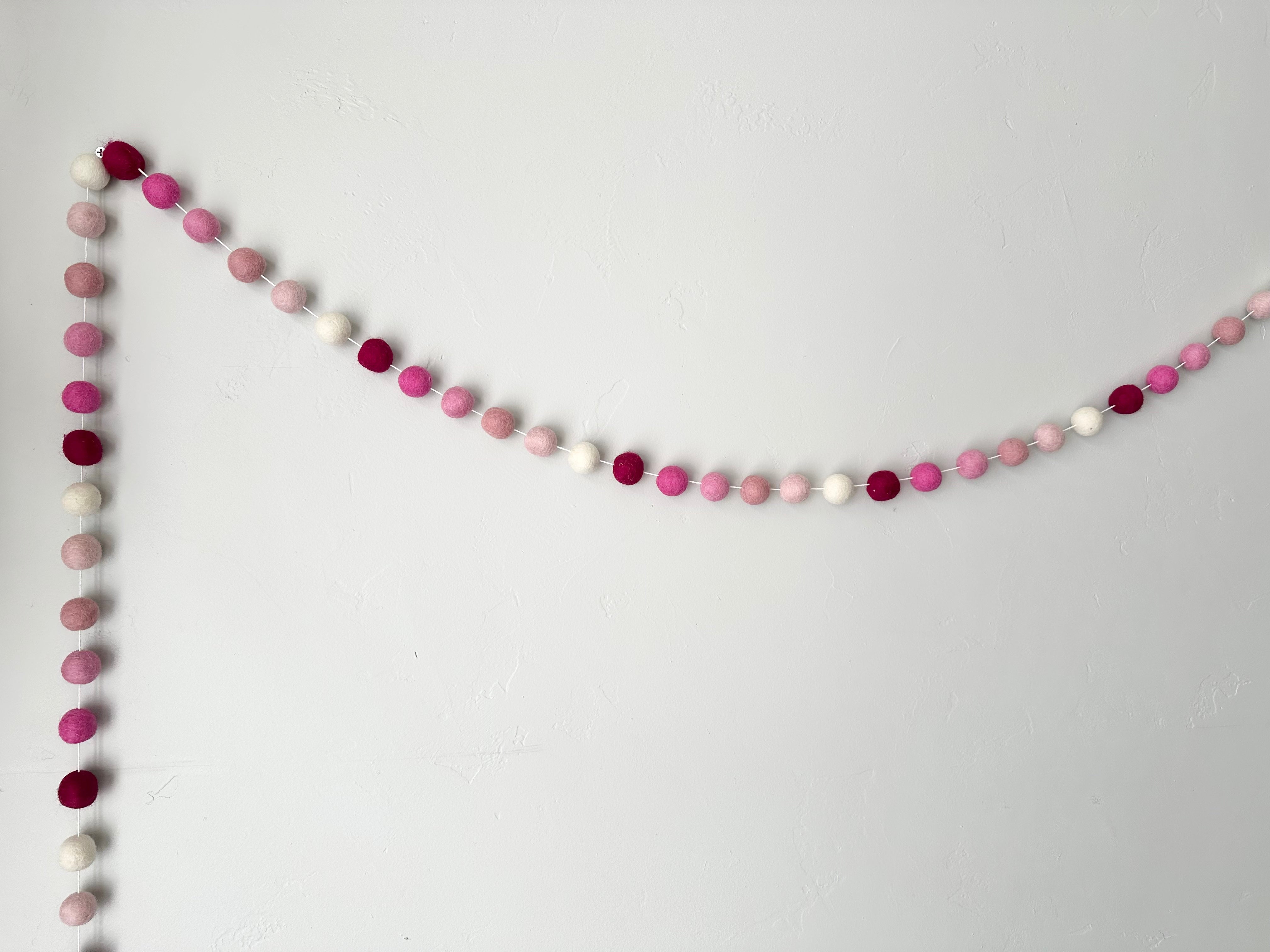 Pink Gradient Garland - Elegant Floral Party Decor for Weddings, Baby Showers & Home Decorations