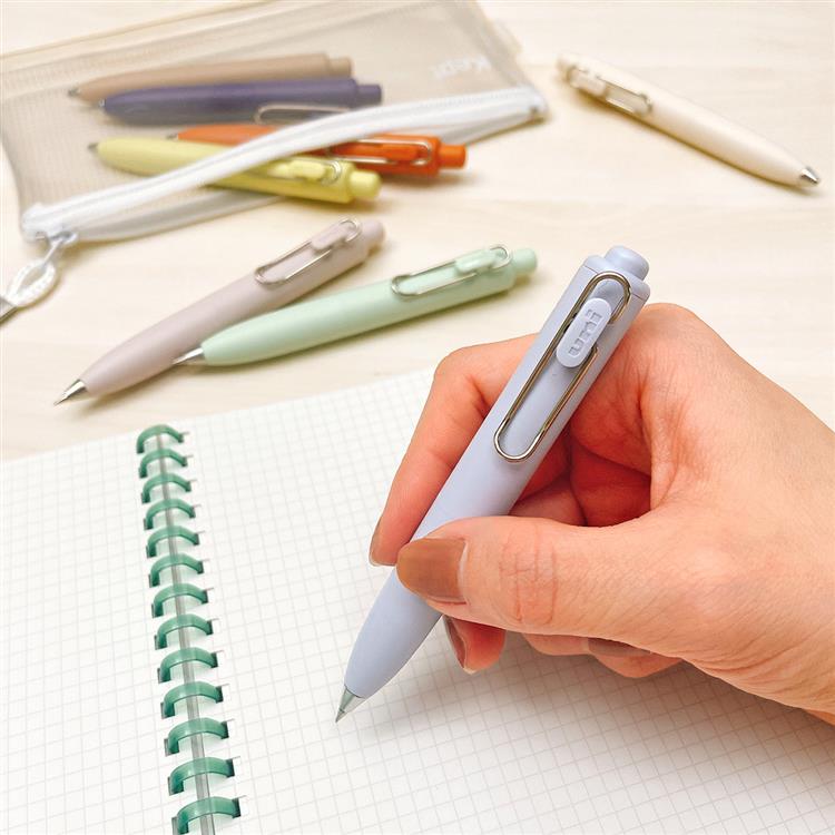 Uni-Ball One P Gel Pen 0.38mm & 0.5mm Fine Point - Smooth Black Ink Rollerball for Writing, Note Taking & Office Use