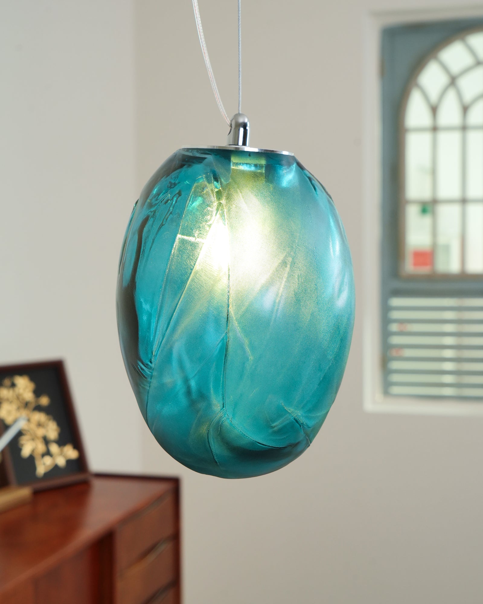 Stylish Blowing Liquid Glass Pendant Light - Modern Handcrafted Glass Chandelier for Dining Room, Kitchen Island & Bedroom Decor