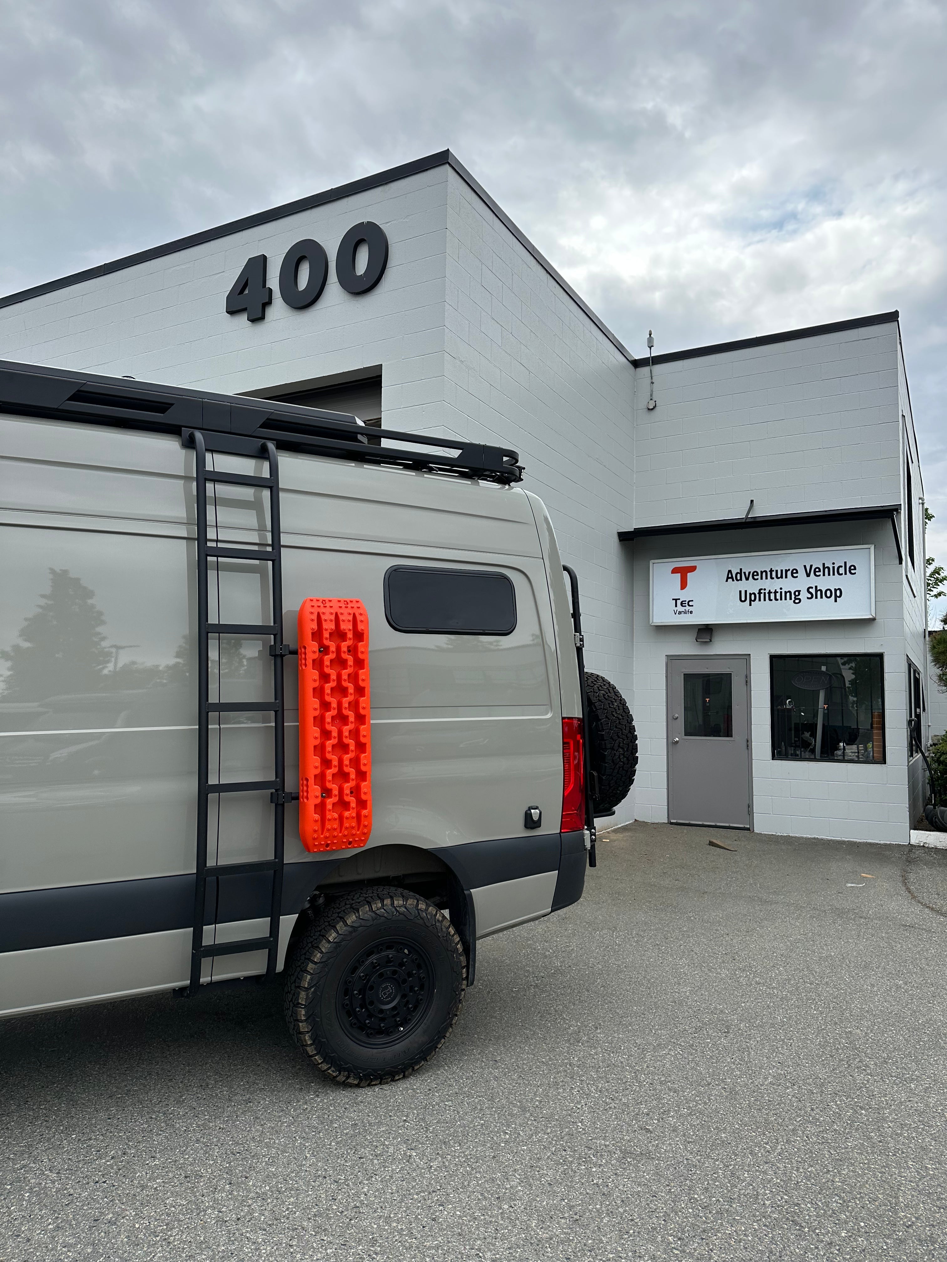 RSC Camper Windows 700mm x 300mm (27.56