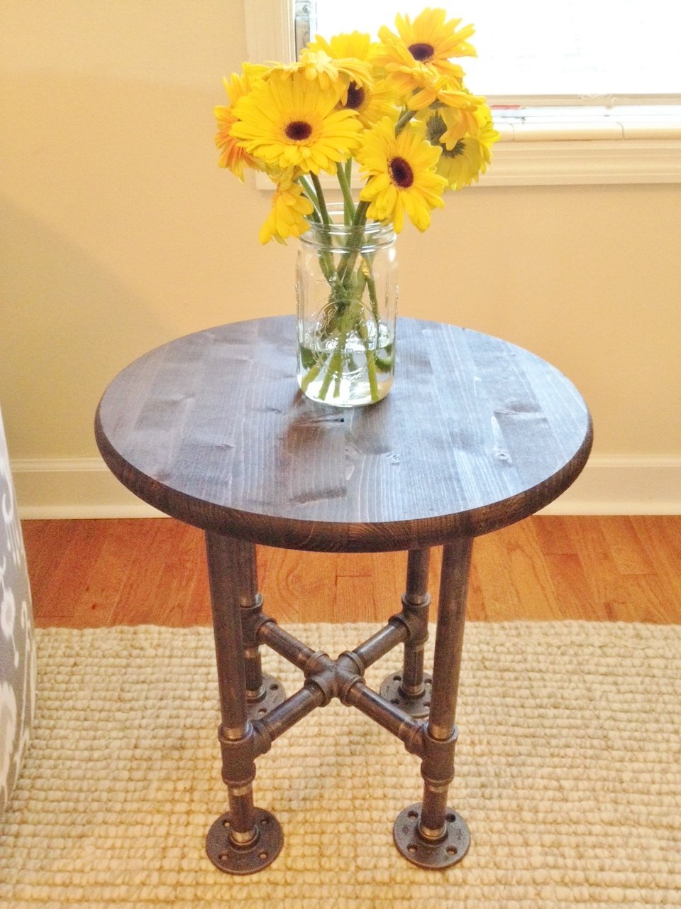 Industrial Steel Pipe End Table - Small Round Side Table for Living Room, Bedroom & Office | Rustic Home Decor Accent Table