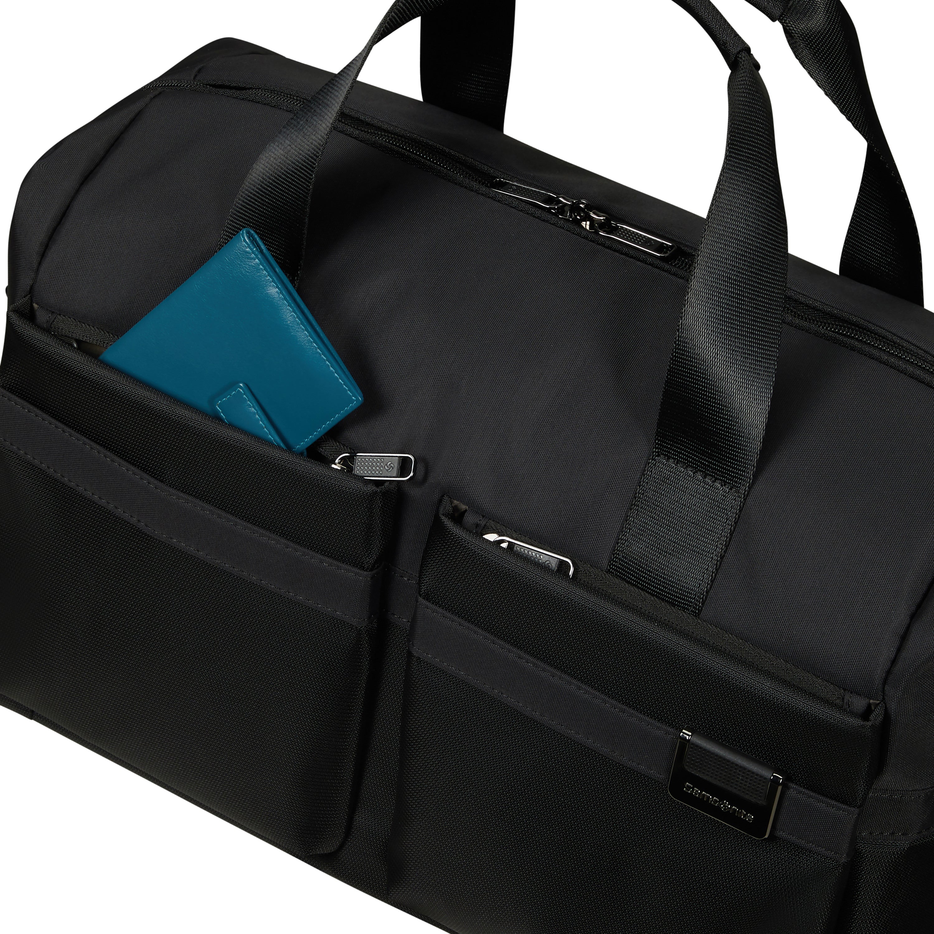 Samsonite Airea Carry On Duffle Bag - Lightweight Expandable Travel Luggage for Business & Weekend Trips - Perfect Airplane Carry-On & Gym Bag