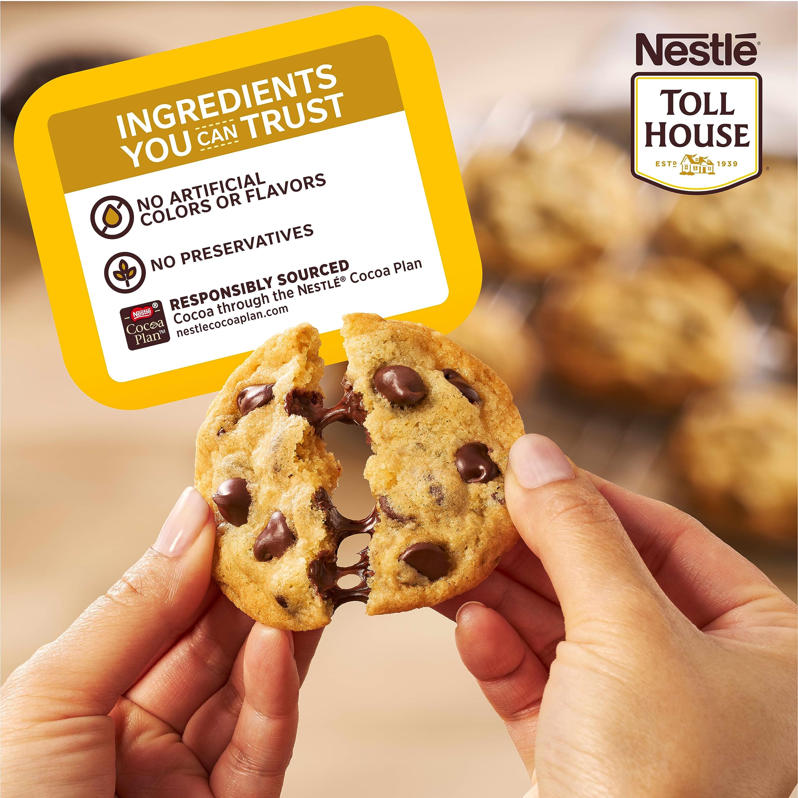 Nestle Toll House Chocolate Chip Cookie Dough - Ready to Bake, 16 oz - Perfect for Family Baking, Parties & Holiday Treats