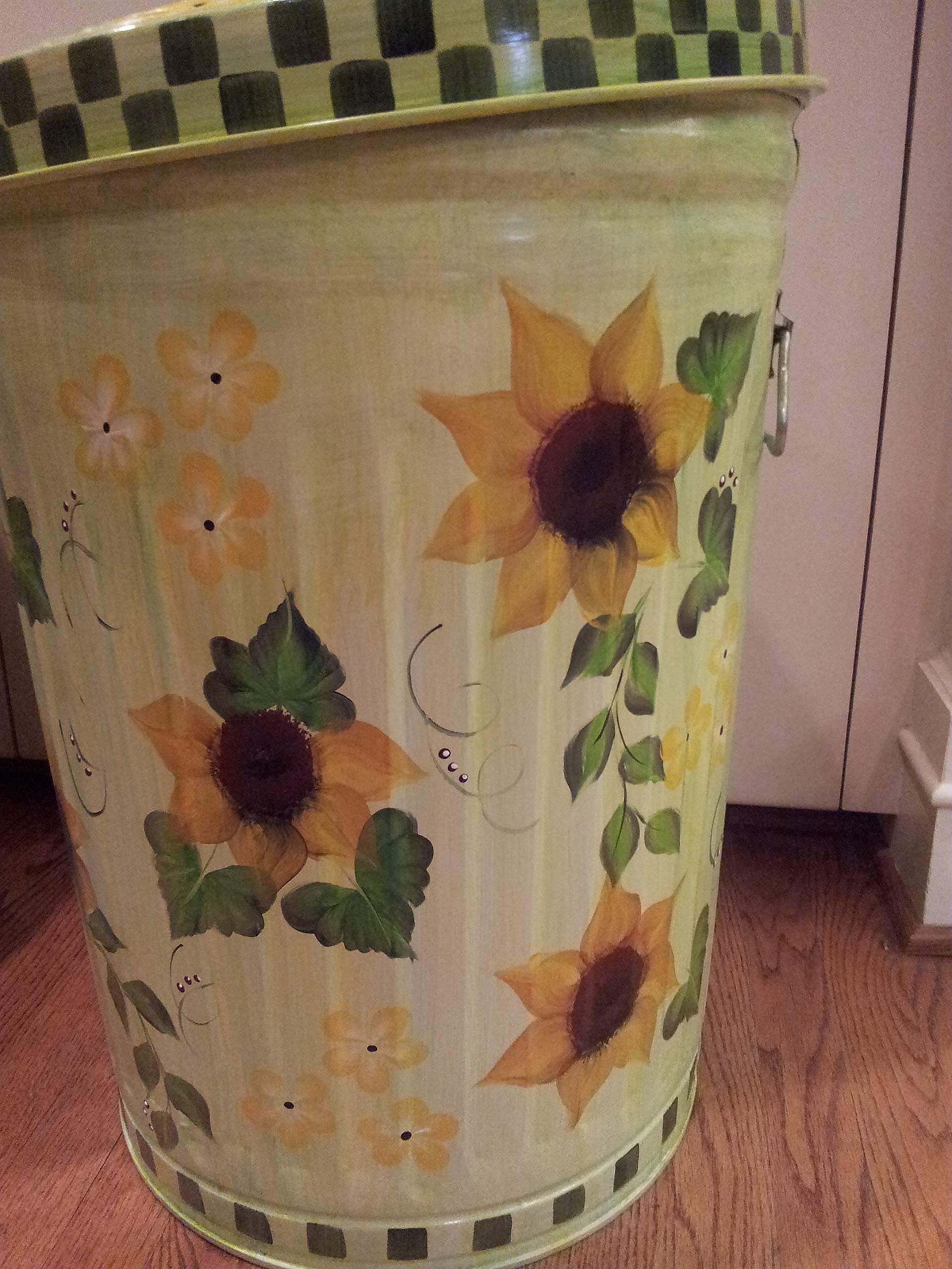20 Gallon Hand Painted Galvanized Steel Trash Can - Durable Outdoor & Indoor Garbage Bin for Home, Office, Restaurant, and Commercial Use