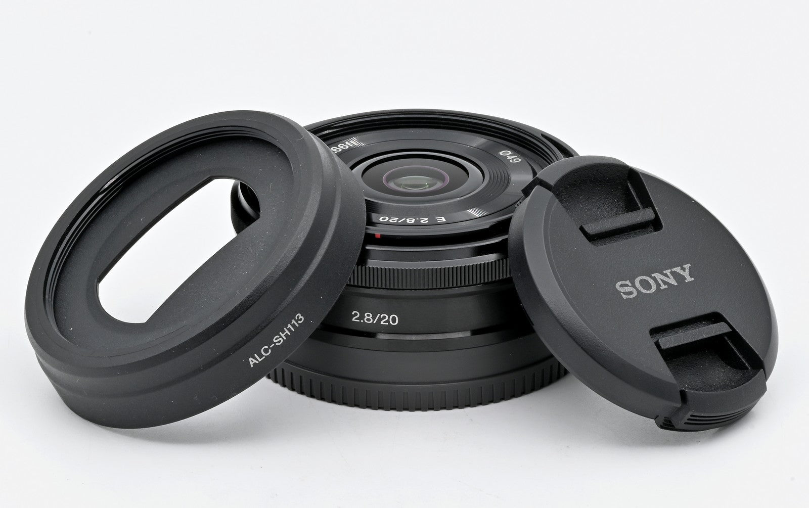 Used Sony E 20mm f/2.8 Lens for Sony Mirrorless Cameras - Perfect for Travel, Street & Low-Light Photography