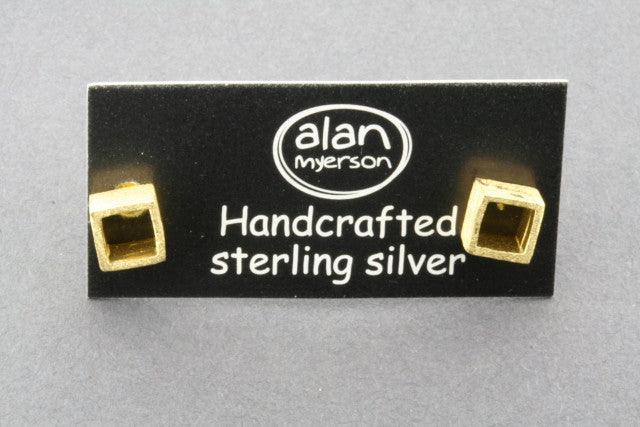 Open Cube Stud Earrings Gold Plated - Elegant Minimalist Jewelry for Women, Perfect for Everyday Wear & Special Occasions