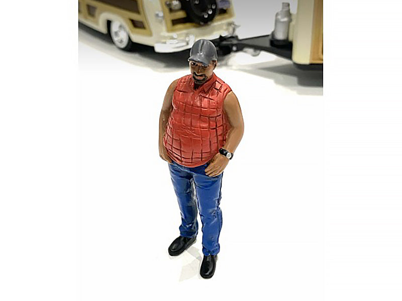 1/18 Scale Camper Figure - Highly Detailed Collectible for Model Scenes & Dioramas | Perfect for RC Car Displays, Train Sets & Miniature Landscapes