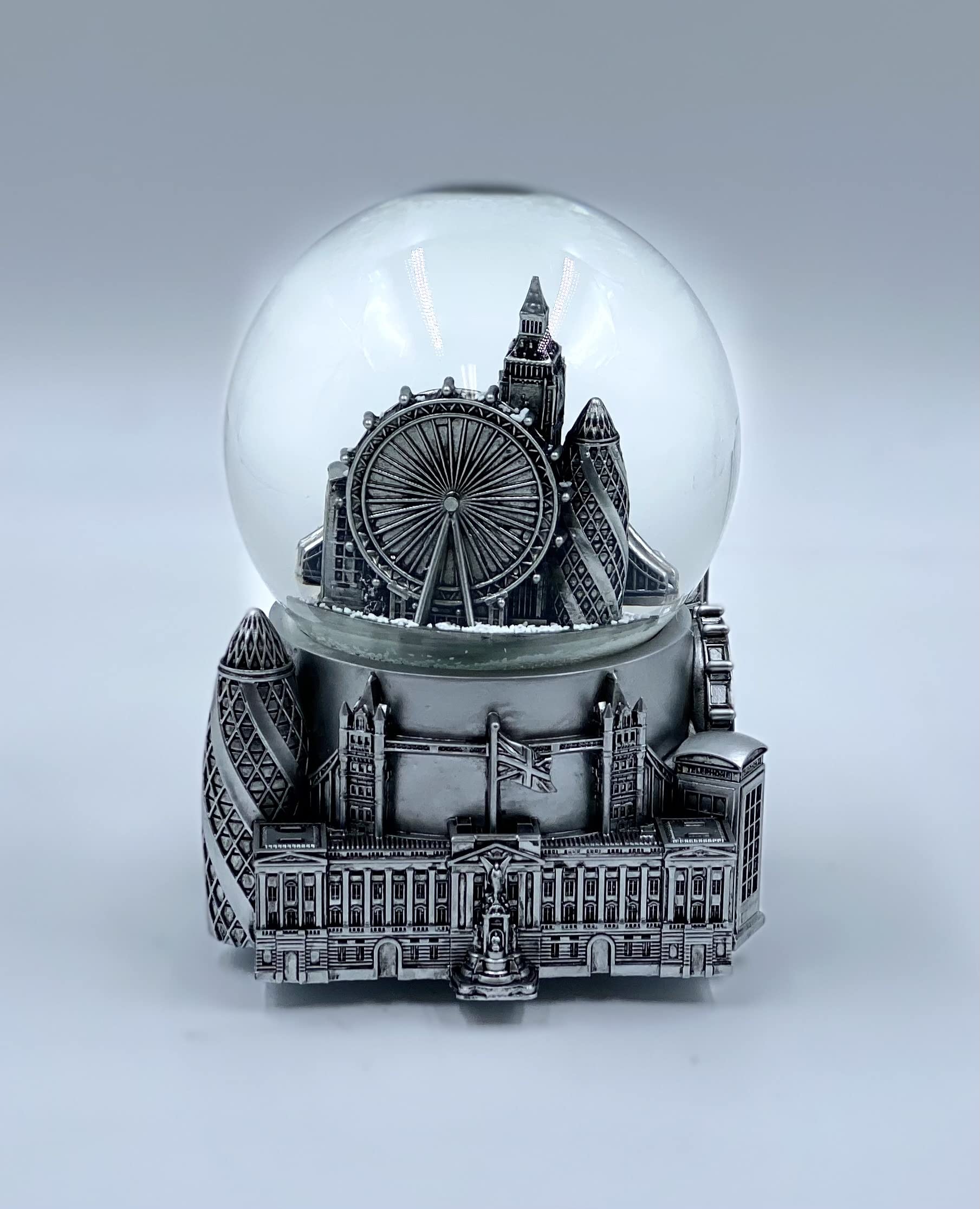 London 3D Musical Snow Globe - Romantic Gift & Home Office Decor (5.5 Inch Silver) | Perfect for Christmas, Anniversary & Wedding Souvenirs