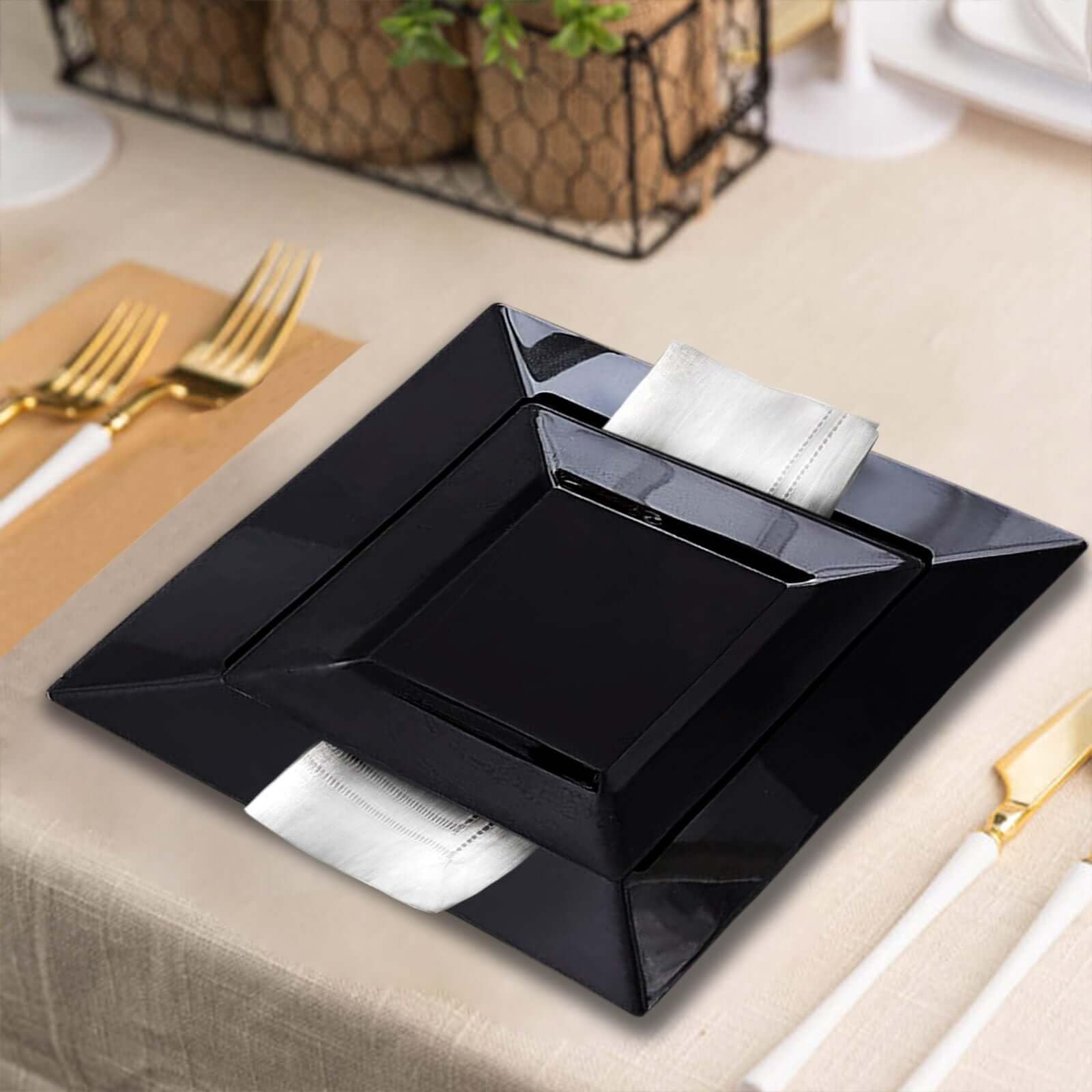 Efavormart 10 Pack - 6 Inch Black Disposable Plastic Square Salad Dessert Plates for Wedding, Birthday Party, Reception, Buffet, Catering & Restaurants - Elegant Tableware for Upscale Events & Home Entertaining