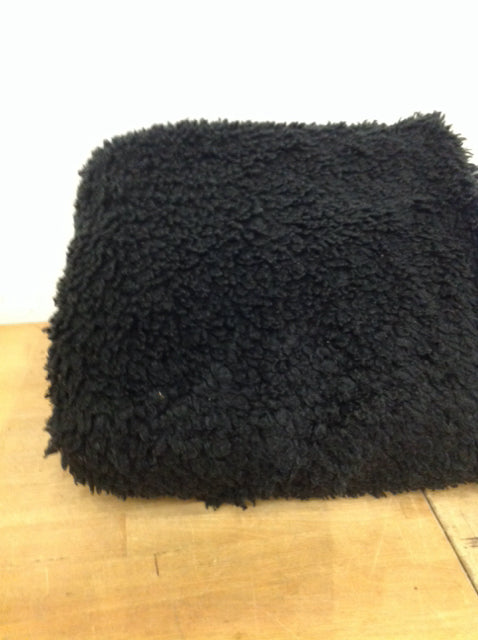 Premium Black Chenille Throw Blanket - Soft & Cozy for Bed, Couch, and Travel - Perfect for Gifts, Home Decor, and Relaxation