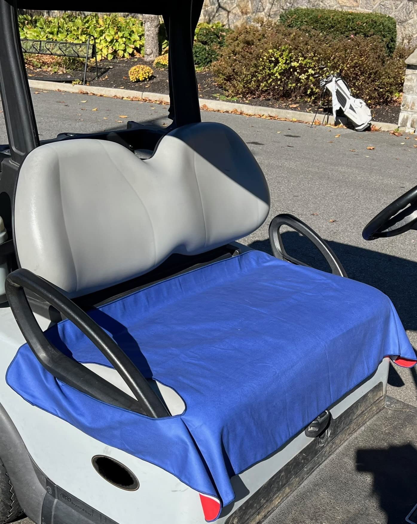Premium Microfiber Golf Cart Seat Cover - Lightweight & Water-Resistant Golf Blanket | Portable Sports Accessory for Club Car & EZGO | Perfect for Golf Courses, Driving Ranges & Outdoor Events