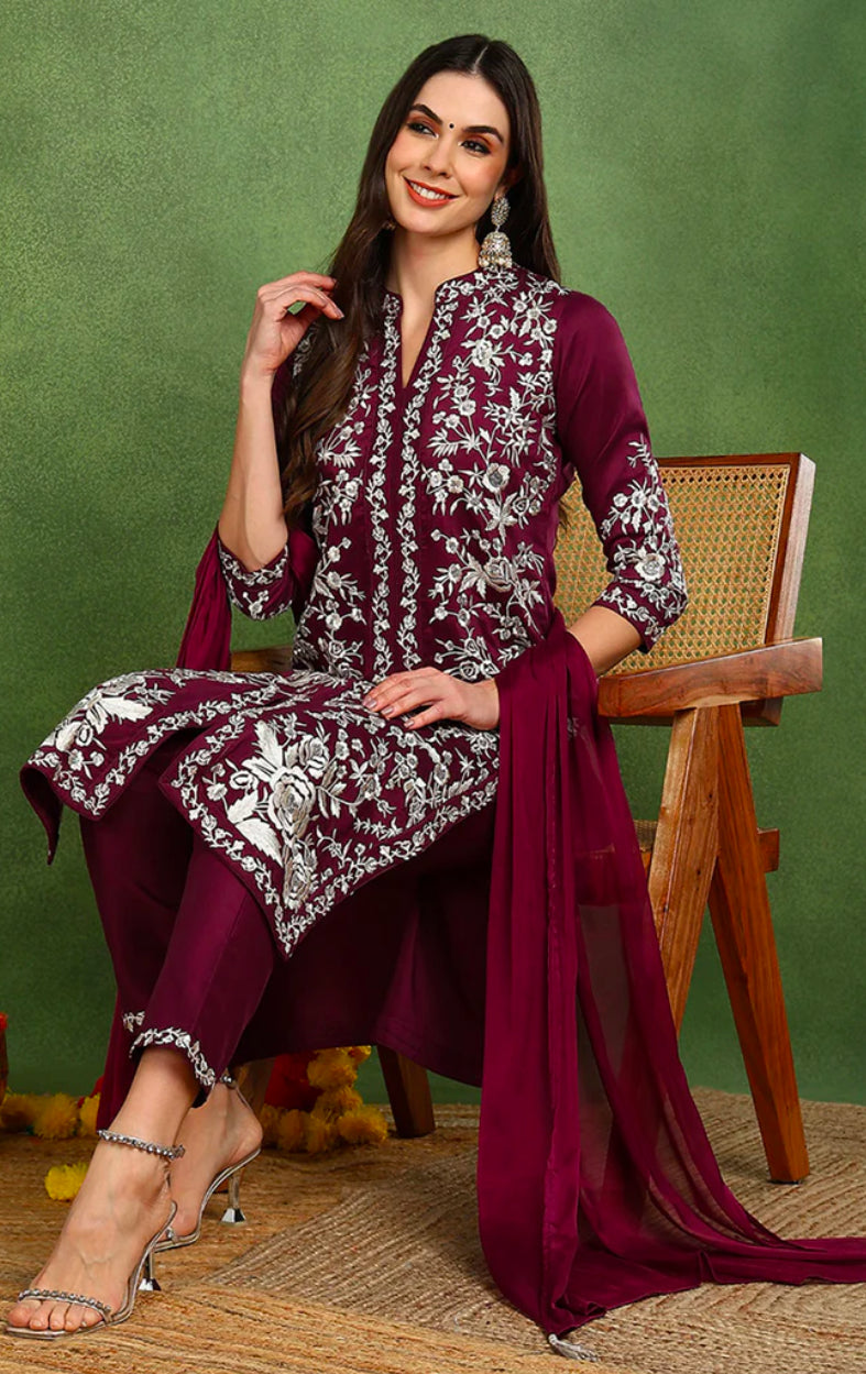 Elegant Purple Silk Blend Kurta Set for Women - Comfortable & Stylish Indian Ethnic Wear for Festivals, Weddings & Special Occasions