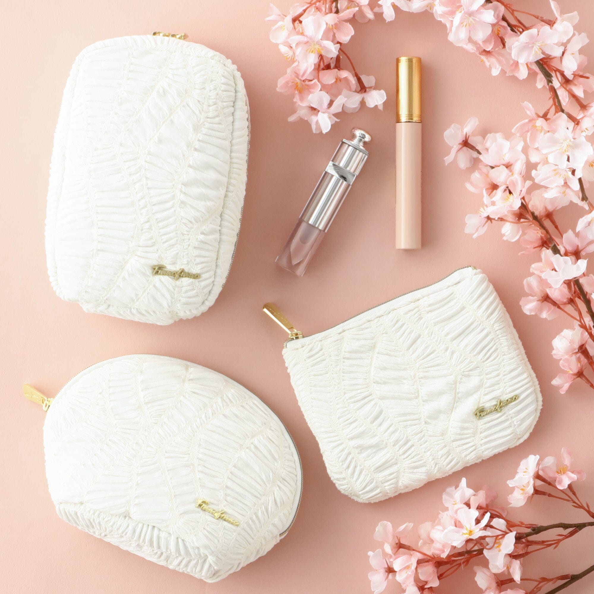 Premium Embossed Round Leather Pouch in Ivory - Elegant Storage for Jewelry, Coins & Small Essentials | Perfect Gift for Women & Travel Accessories