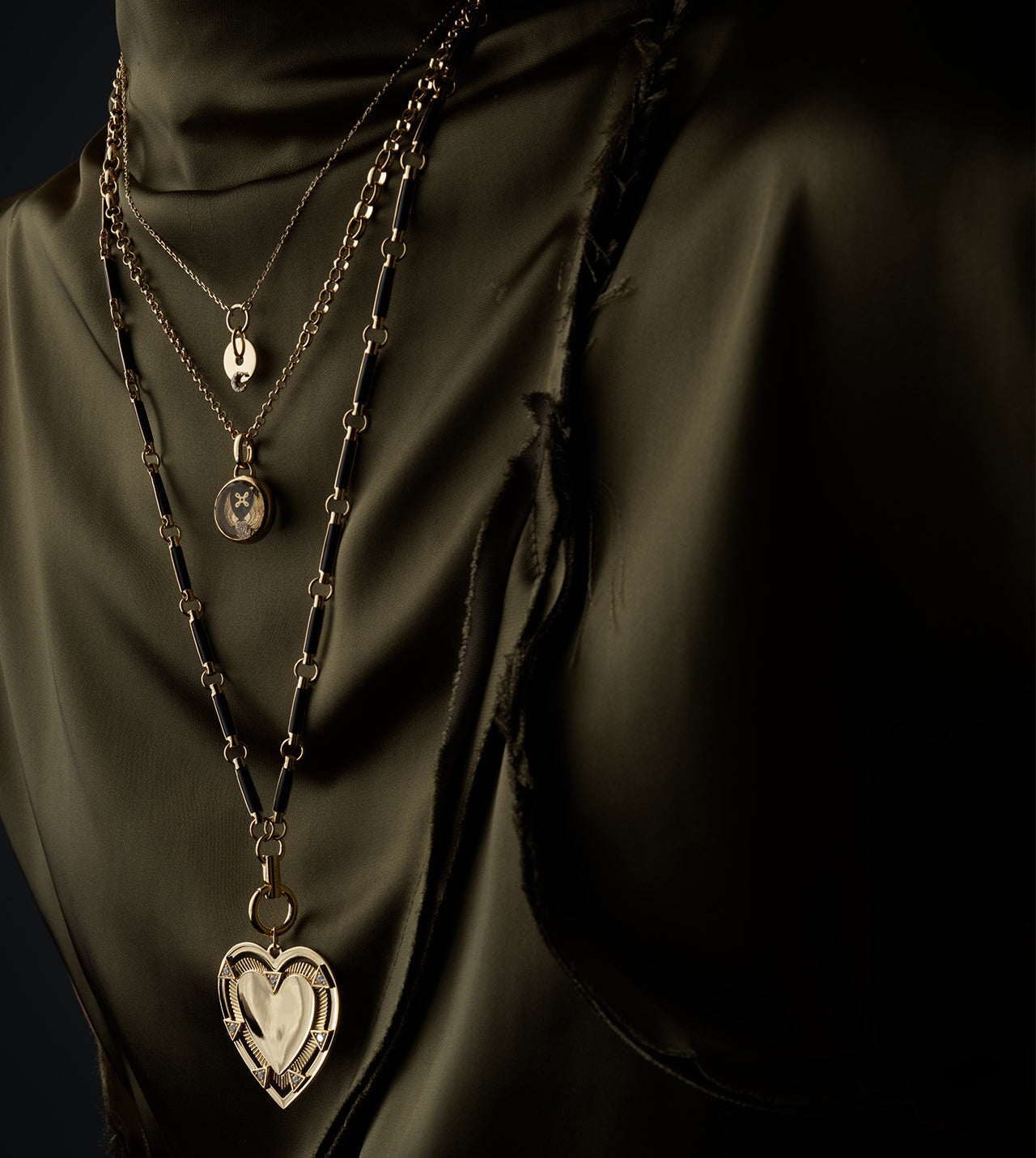 Crescent Karma Gold Symbol Disk Pendant - Spiritual Jewelry for Meditation & Yoga | Perfect for Gifts & Energy Healing