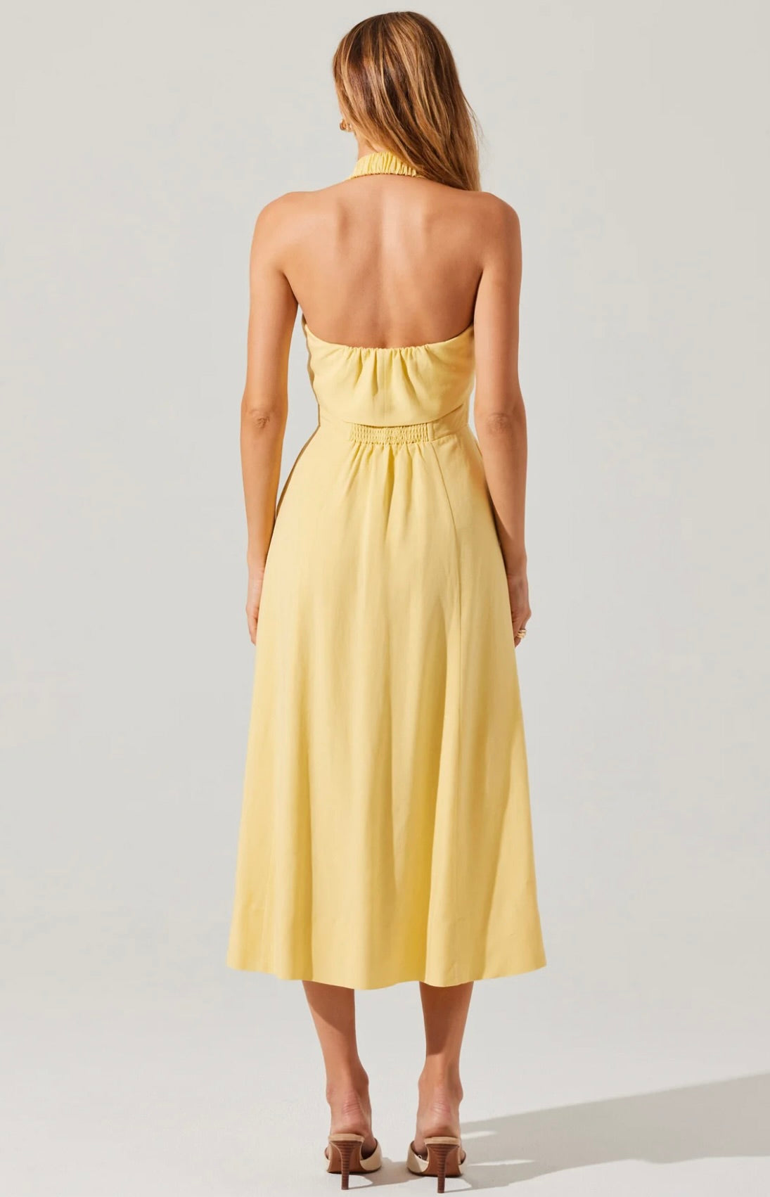 Elegant Katherine Halter Neck Dress for Women - Summer Party, Wedding & Evening Occasions | Flowy Chiffon Maxi Dress with Backless Design