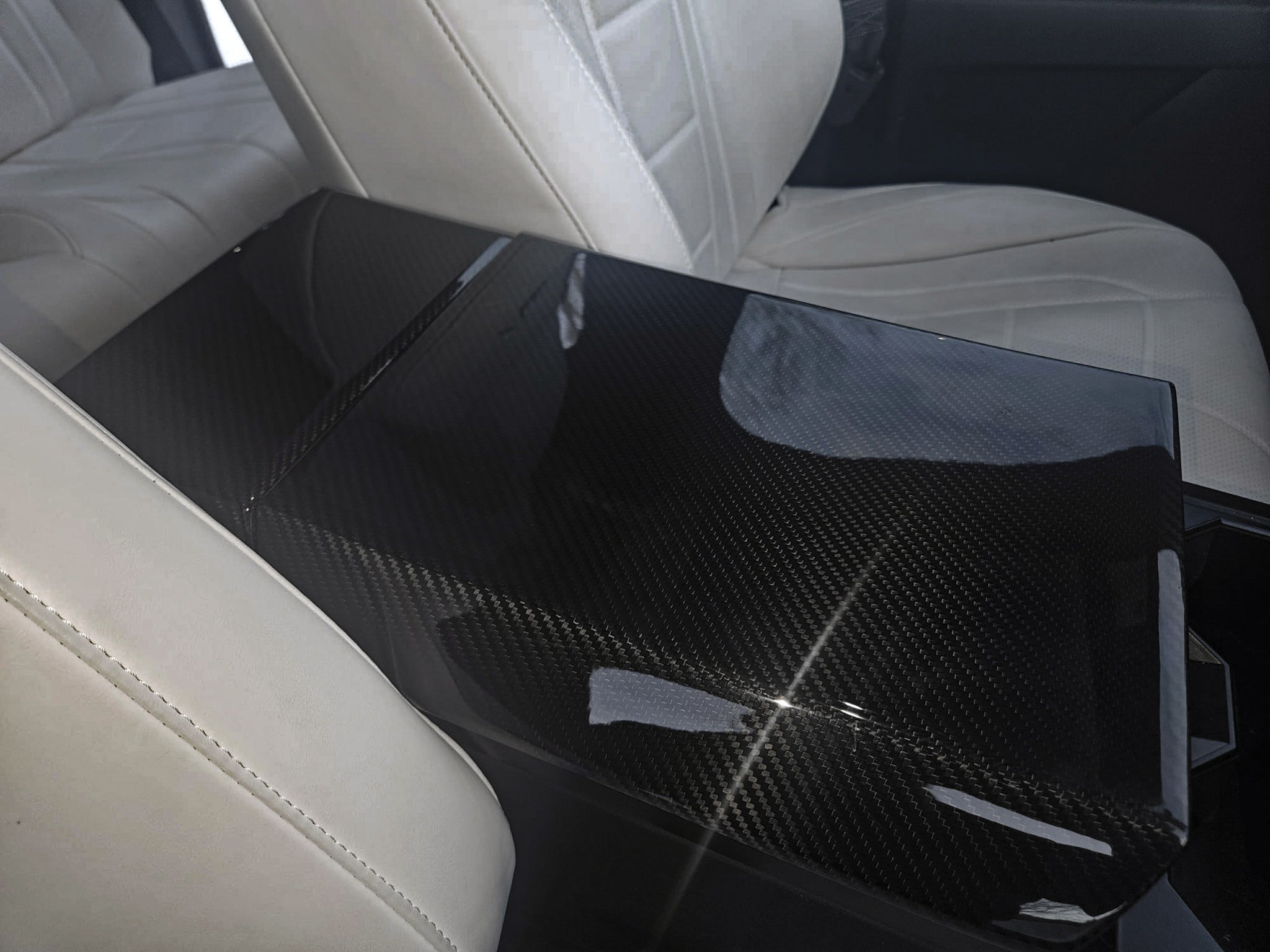 Premium Real Carbon Fiber Armrest Cover & Rear Screen Frame Protector for Tesla Cybertruck (2-Piece Set) - Enhance Interior Style & Protection for Your Electric Truck