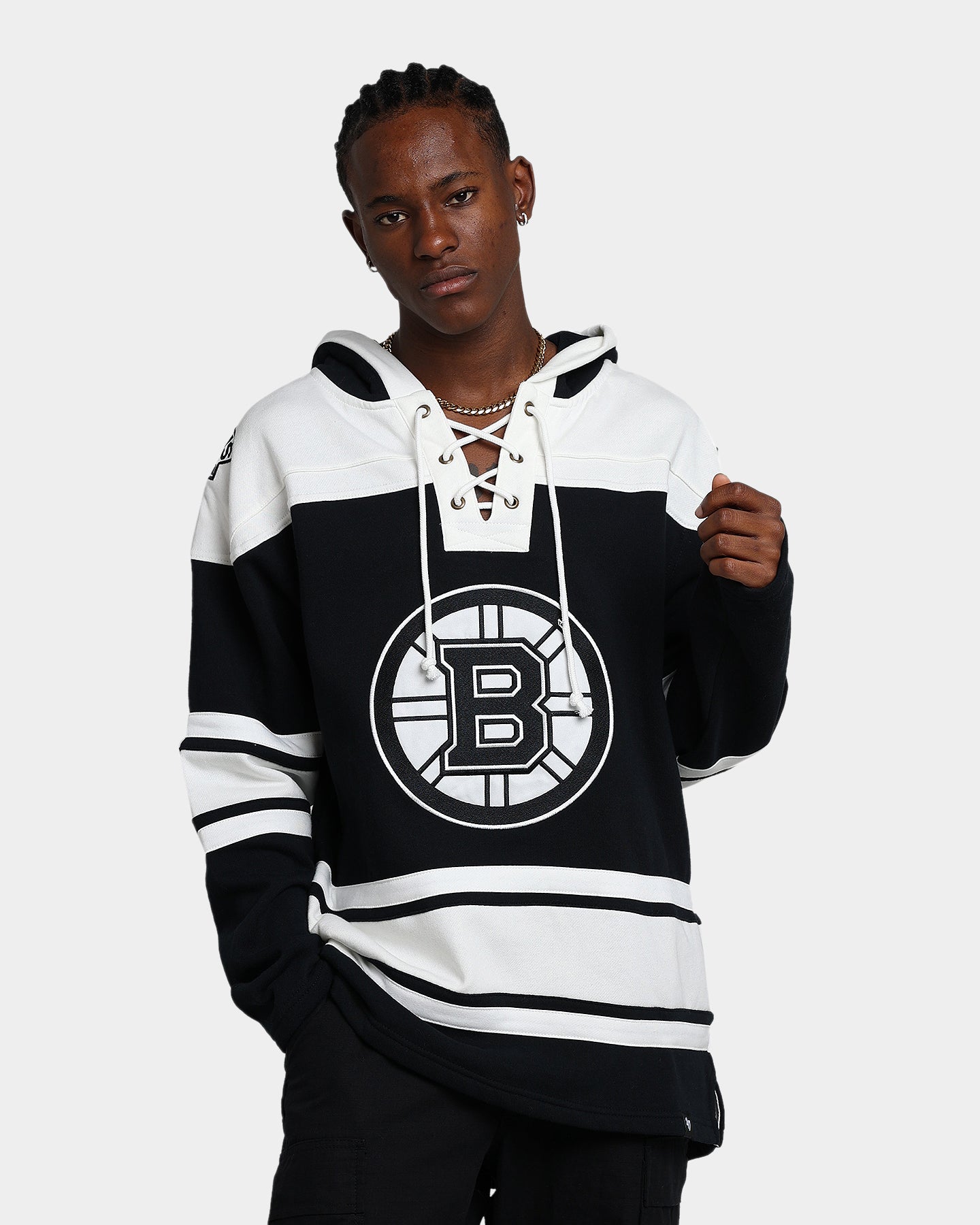 47 Brand Boston Bruins Superior Lacer Hoodie - Jet Black NHL Fan Apparel for Men & Women - Perfect for Game Day, Tailgating, and Casual Wear
