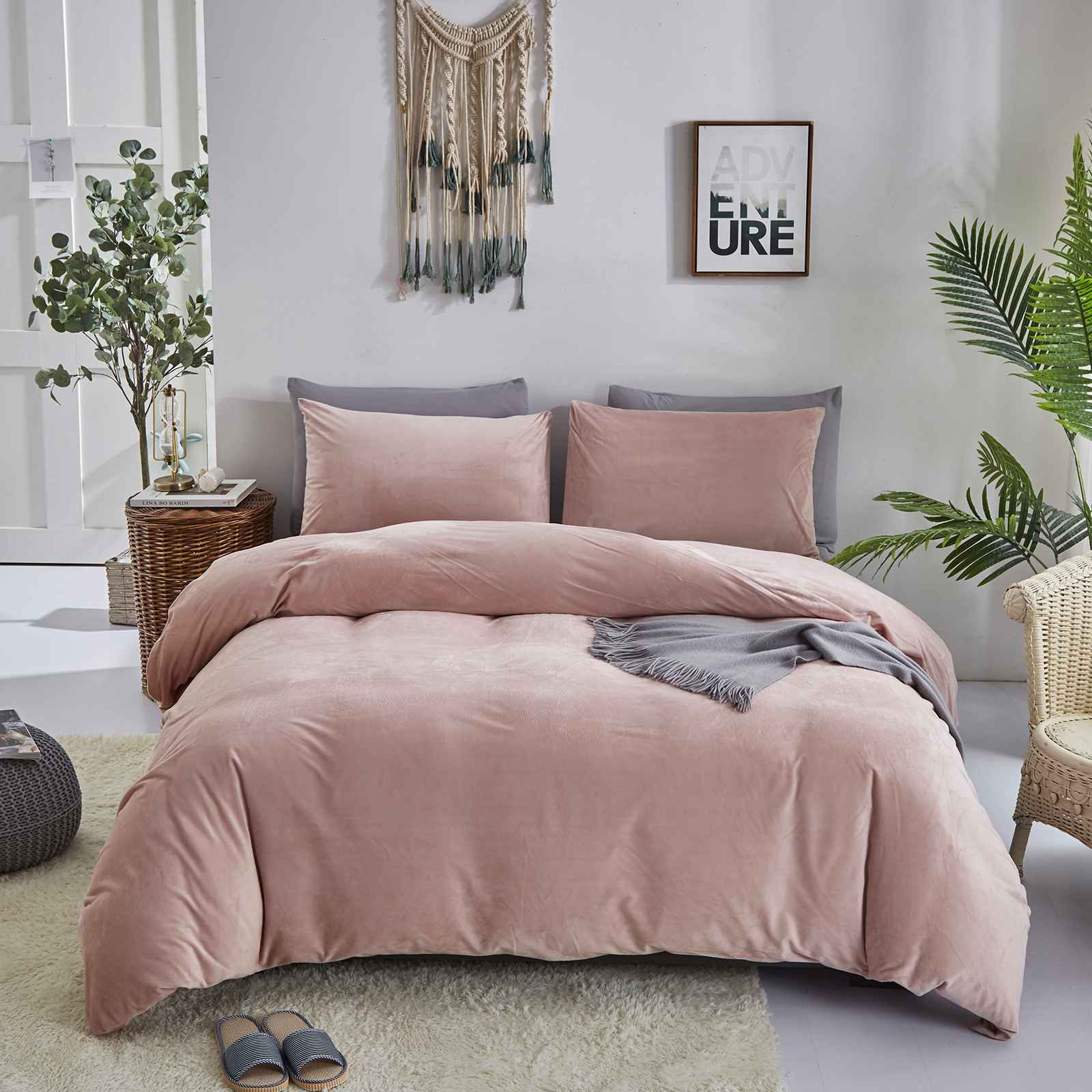 Pink Velvet Comforter Set Full - Soft Blush Flannel Velvet Bedding Set (3PC) - Shaggy, Warm & Durable All-Pink Blanket for Cozy Bedroom Decor - Perfect for Winter Nights & Guest Room Styling