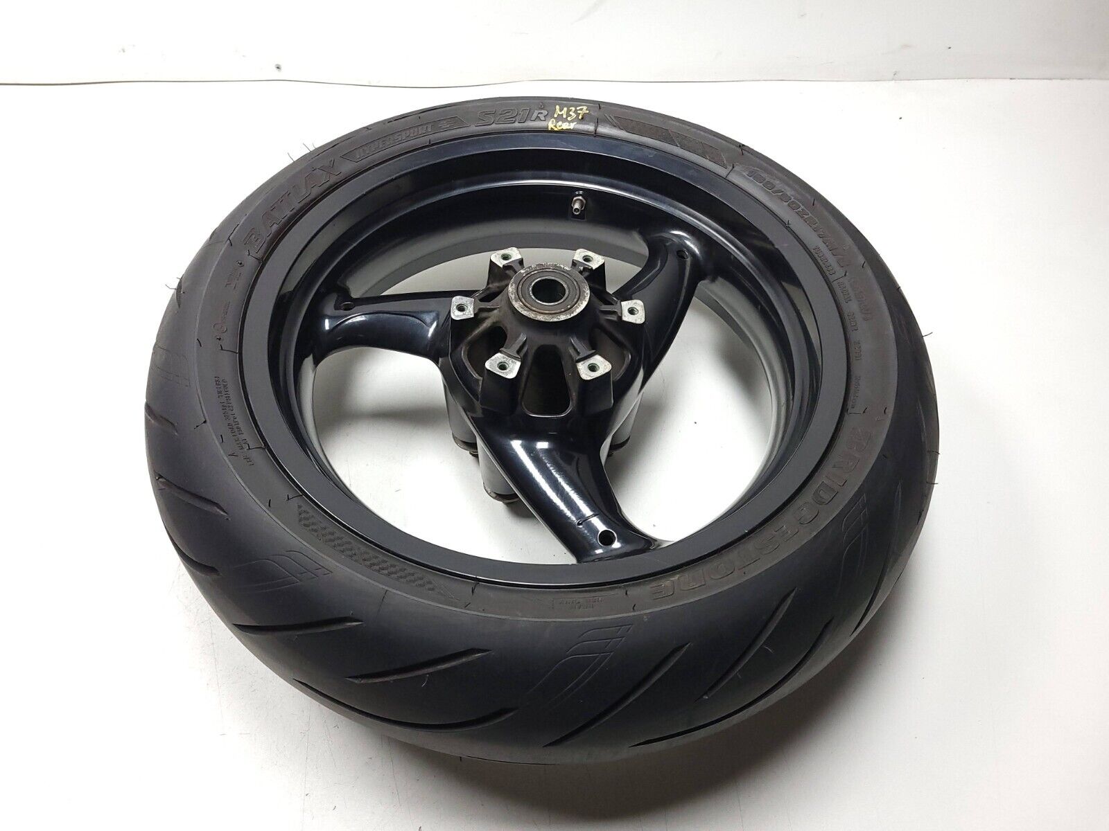Original Ducati Monster M600 M620 Front & Rear Wheel Set R17 Pair - OEM Replacement Parts for Motorcycle Repair & Custom Builds - Perfect for Racing, Street Riding & Bike Restoration Projects