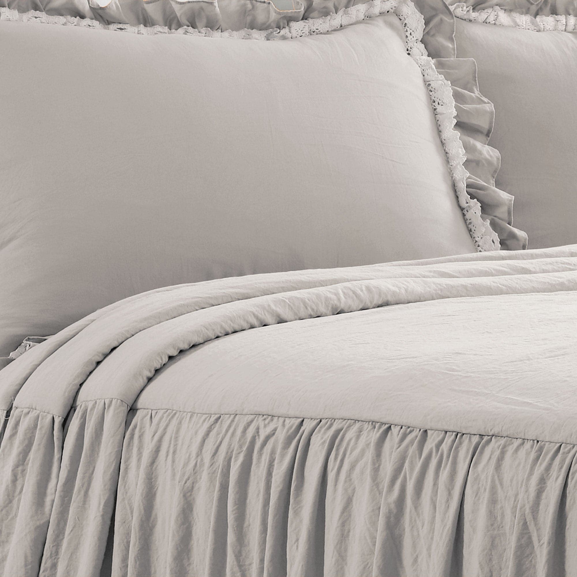 Ella Ruffle Lace 3-Piece Bedspread Set - Queen Size Luxury Lace Bedding for Master Bedroom & Guest Room Decor