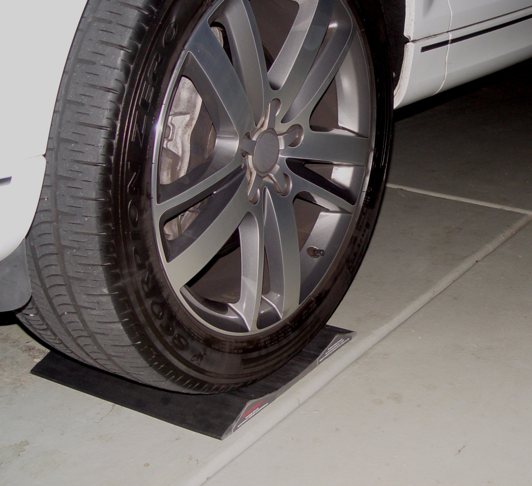 Park Smart Large Vehicle Tire Savers (15