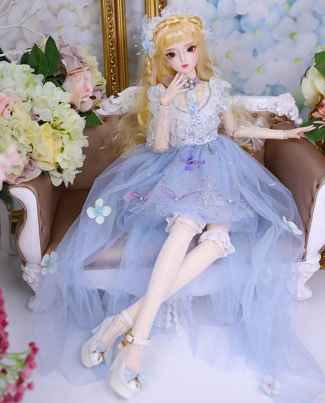 Aongneer 1/3 BJD Doll with Rotatable Joints & Outfits - Perfect Valentine's Gift for Collectors