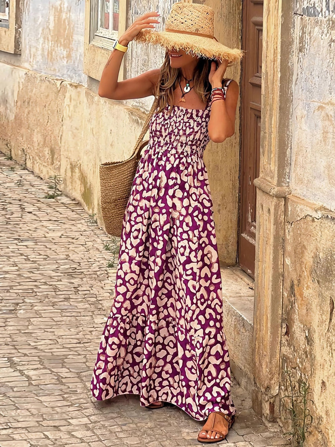 Elegant Summer Maxi Dress for Women - Flowy Beach Dress with Pockets, Boho Chic Sundress - Perfect for Vacations, Beach Outings & Casual Wear