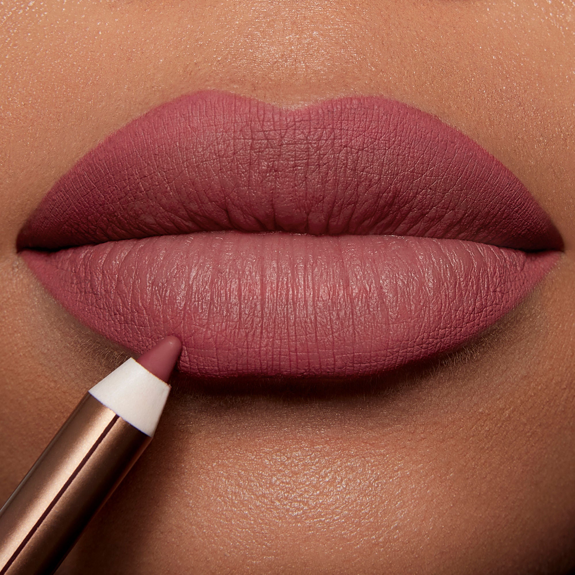 Charlotte Tilbury Lip Cheat Lip Liner - Long-Lasting, Waterproof Lip Pencil for Precise Definition & Fuller Lips | Perfect for Everyday Wear, Date Night & Special Occasions