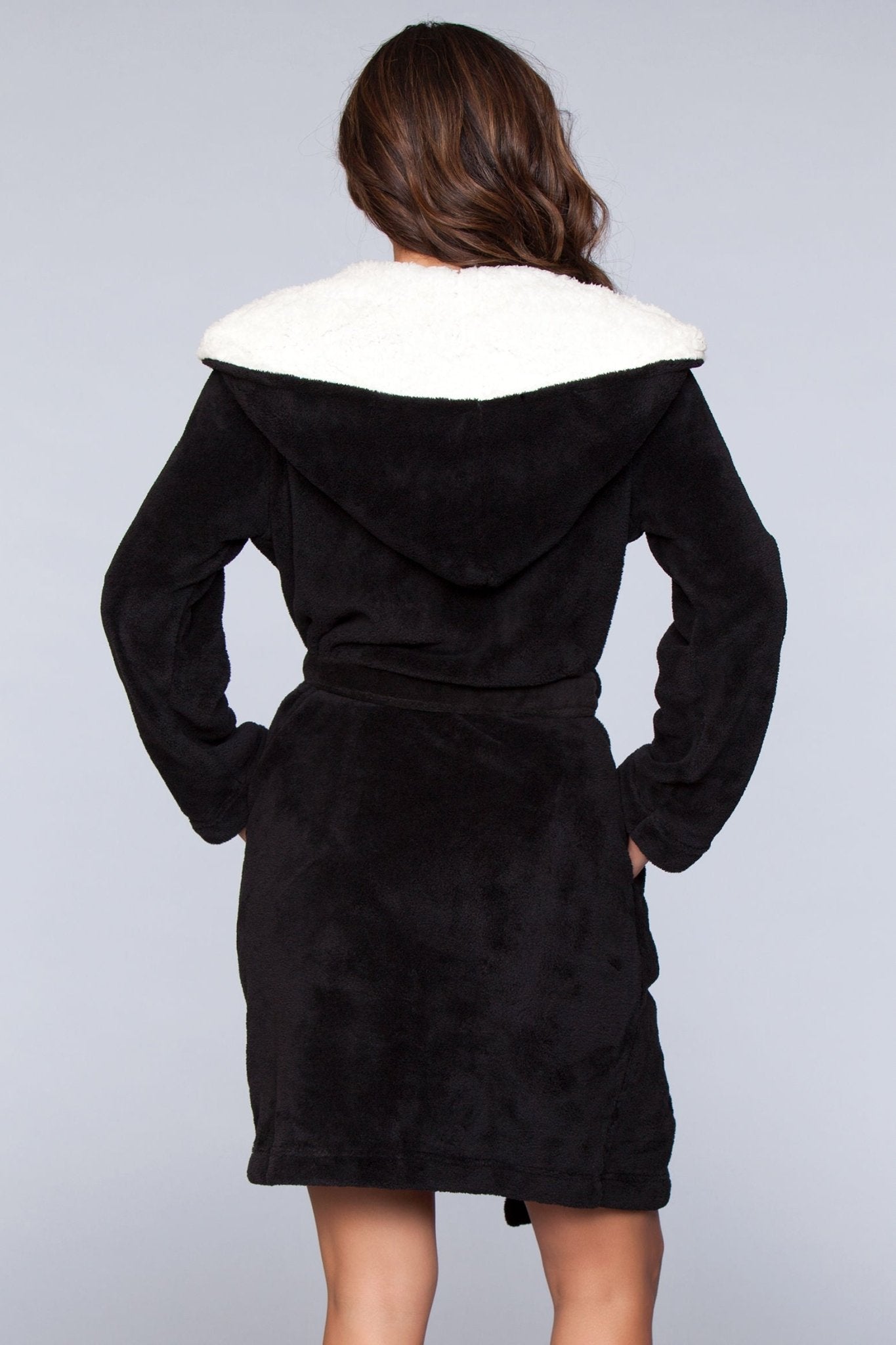 BeWicked Women's Janet Plush Fleece Color Block Robe - Soft Cozy Bathrobe with Pockets for Spa, Lounge & Winter Warmth